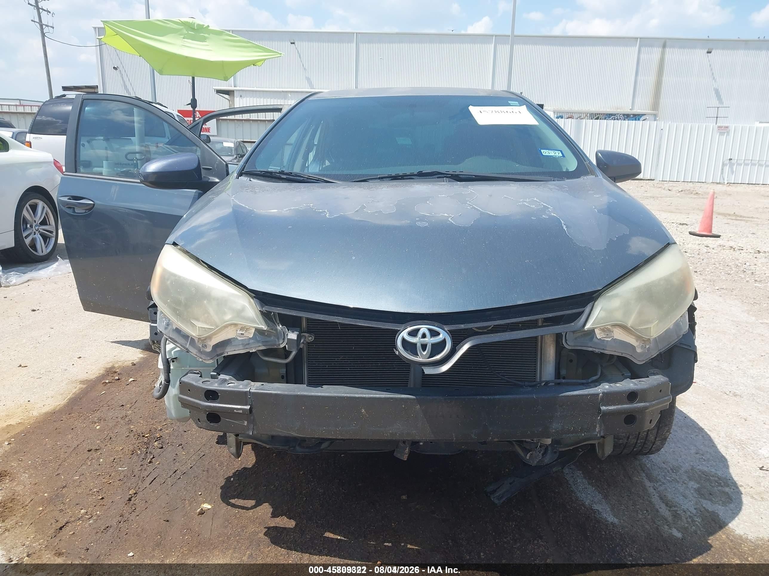 2014 Toyota Corolla Le Blue vin: 5YFBURHE4EP150403