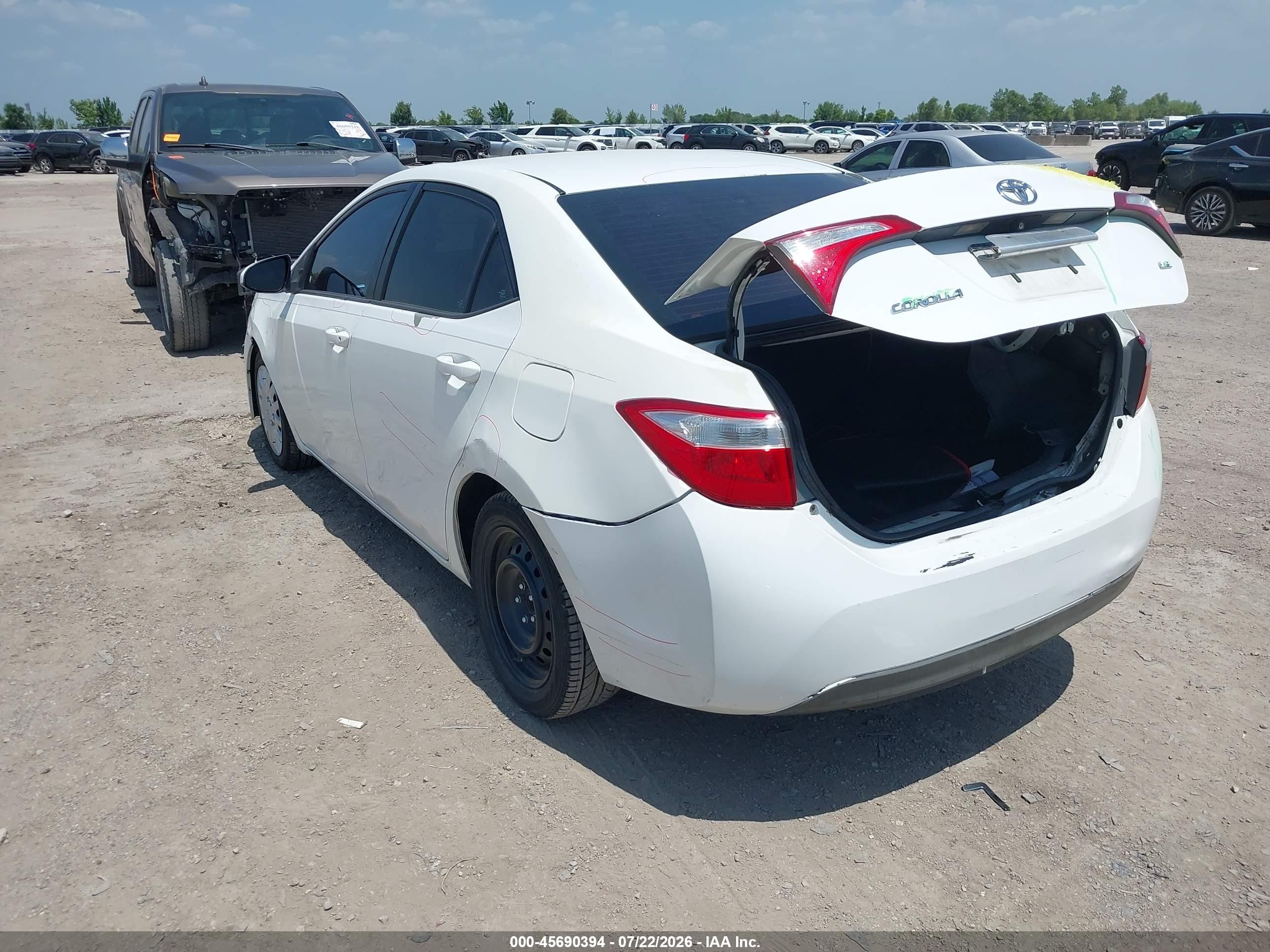 2014 Toyota Corolla Le White vin: 5YFBURHE4EP160221