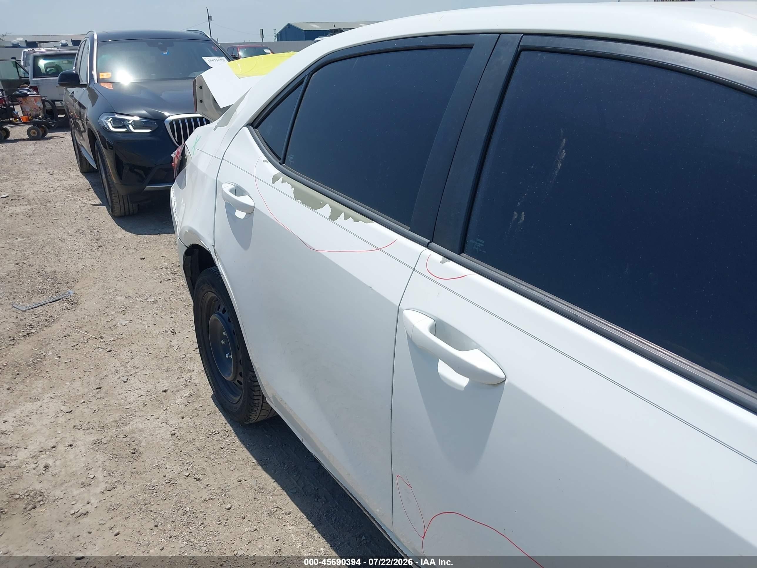 2014 Toyota Corolla Le White vin: 5YFBURHE4EP160221