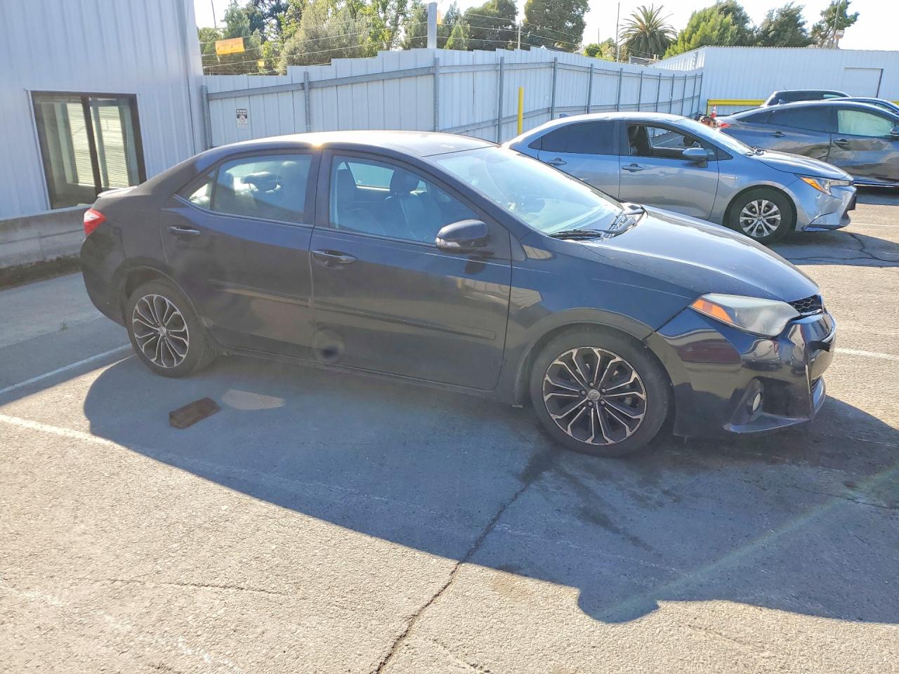 2014 Toyota Corolla S Plus Черный vin: 5YFBURHE4EP164415