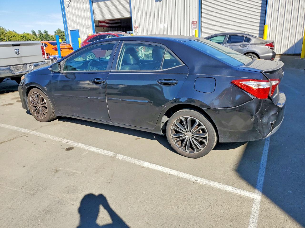 2014 Toyota Corolla S Plus Черный vin: 5YFBURHE4EP164415