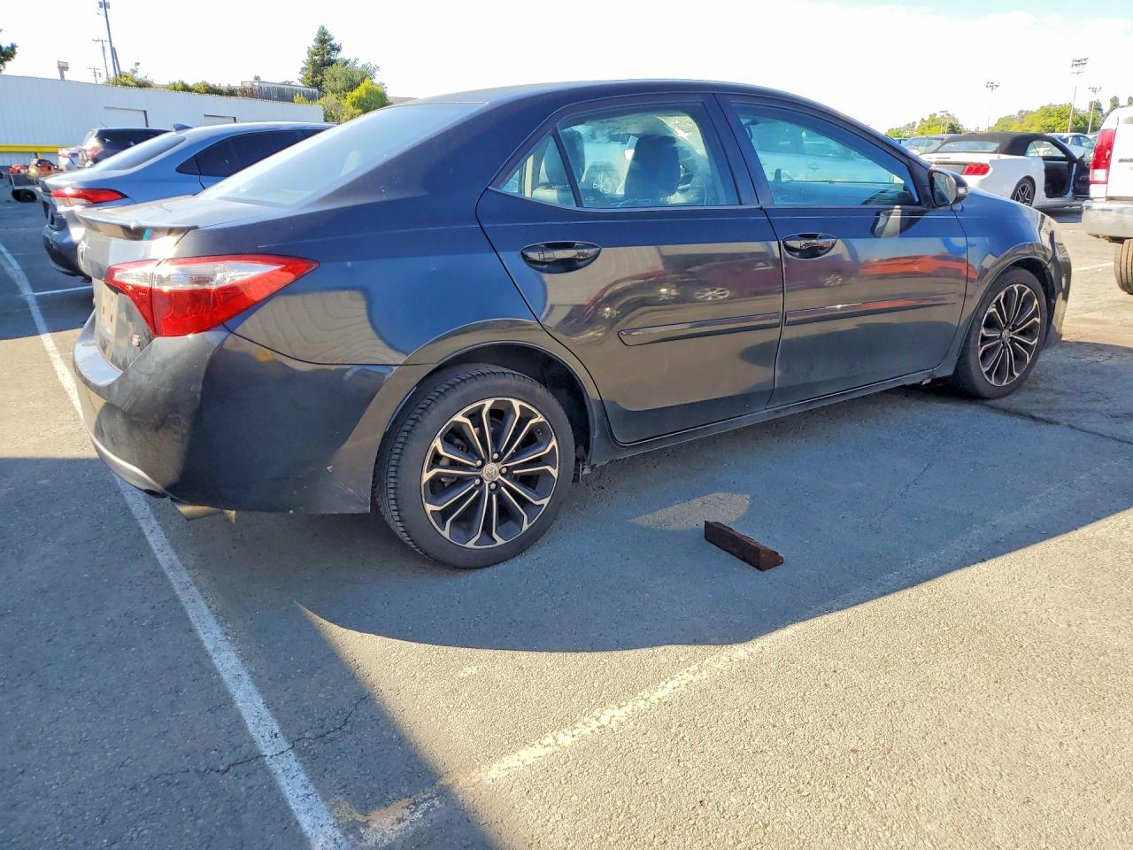 2014 Toyota Corolla S Plus Черный vin: 5YFBURHE4EP164415