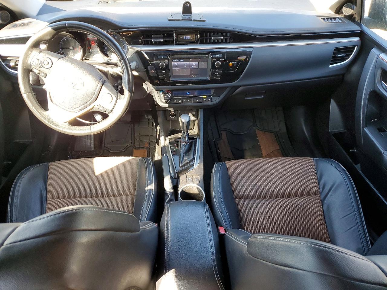 2014 Toyota Corolla S Plus Черный vin: 5YFBURHE4EP164415