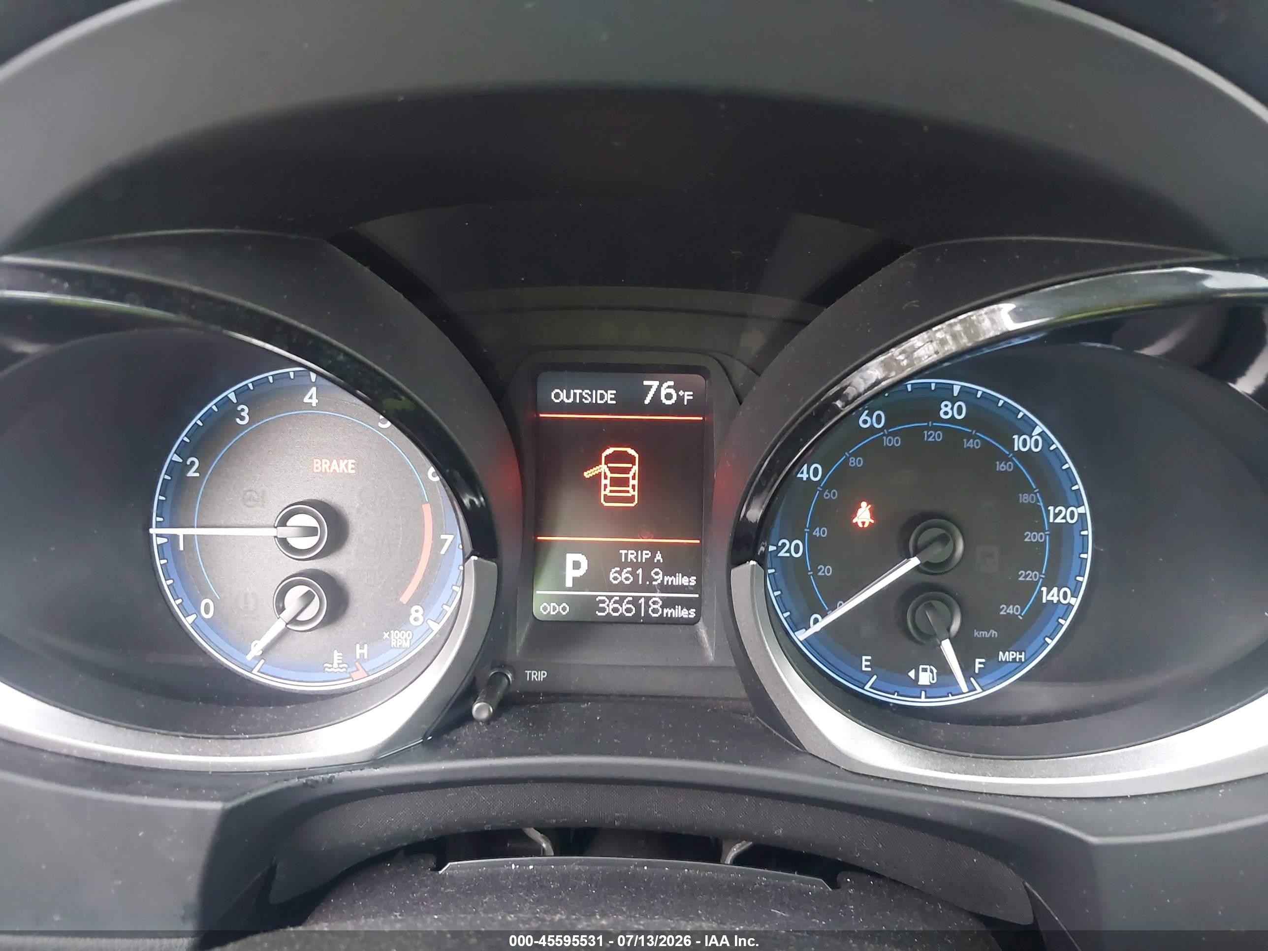 2014 Toyota Corolla S Premium Silver vin: 5YFBURHE4EP173518