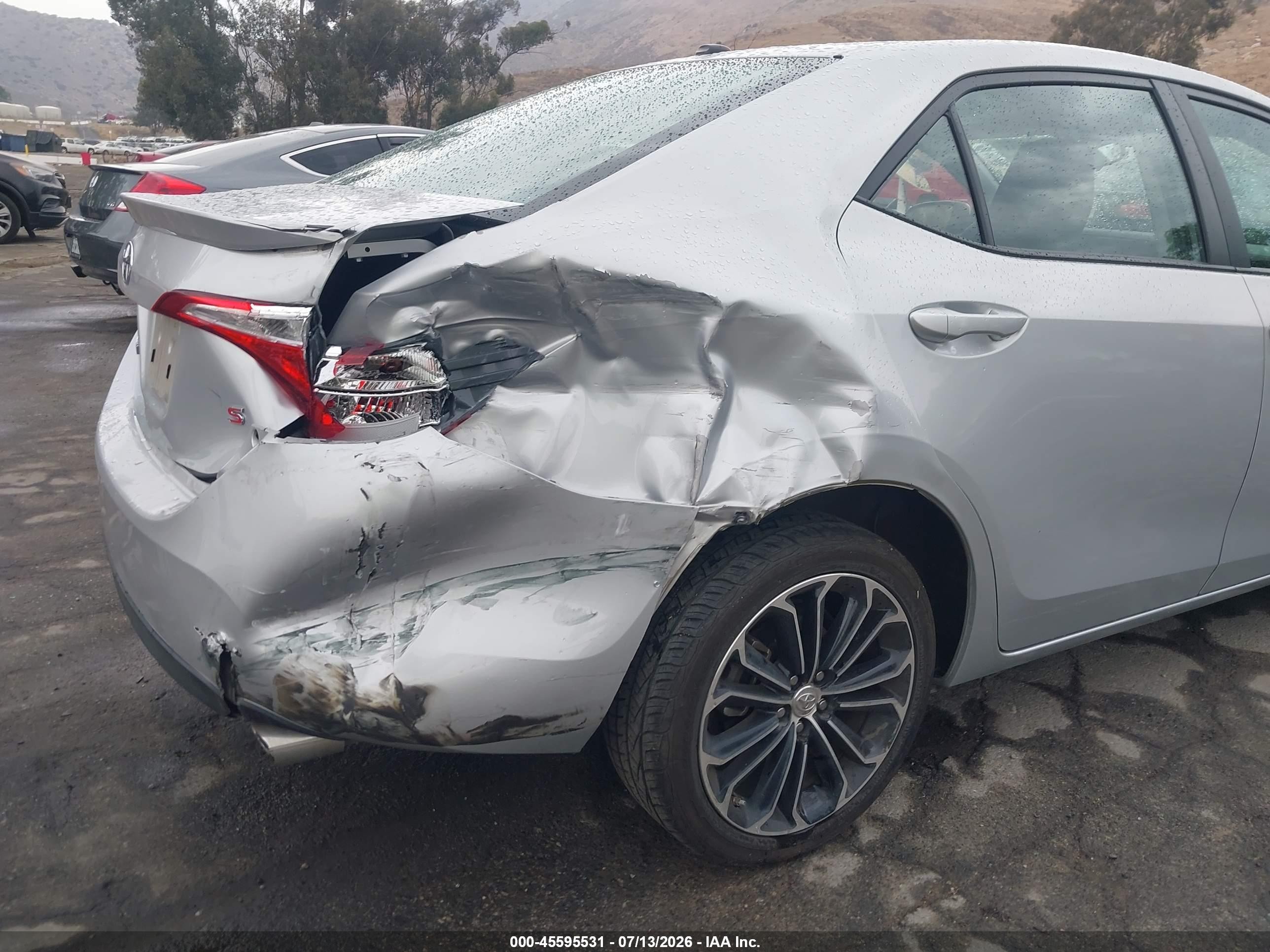 2014 Toyota Corolla S Premium Silver vin: 5YFBURHE4EP173518
