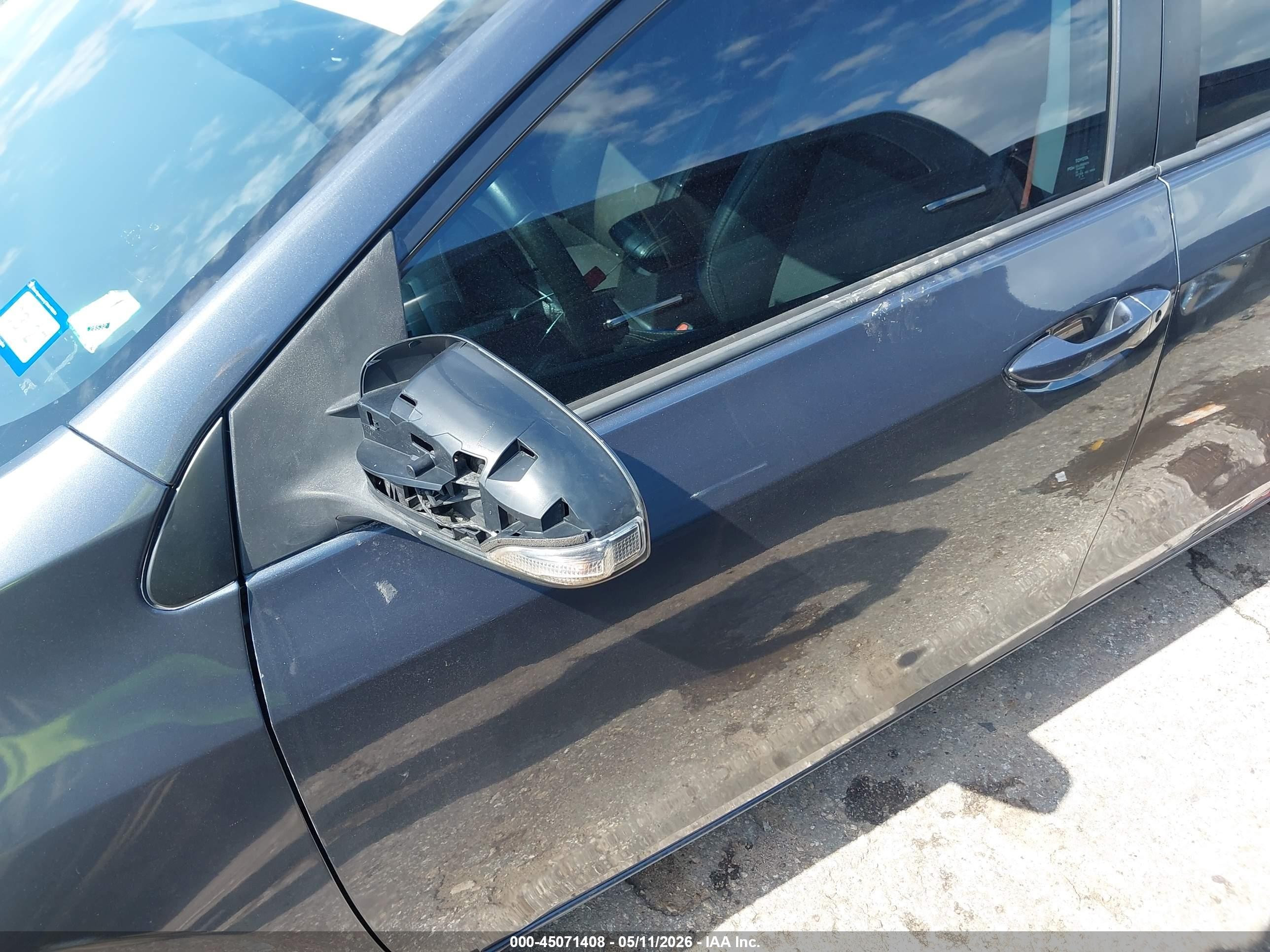 2014 Toyota Corolla S Plus Синий vin: 5YFBURHE4EP174829