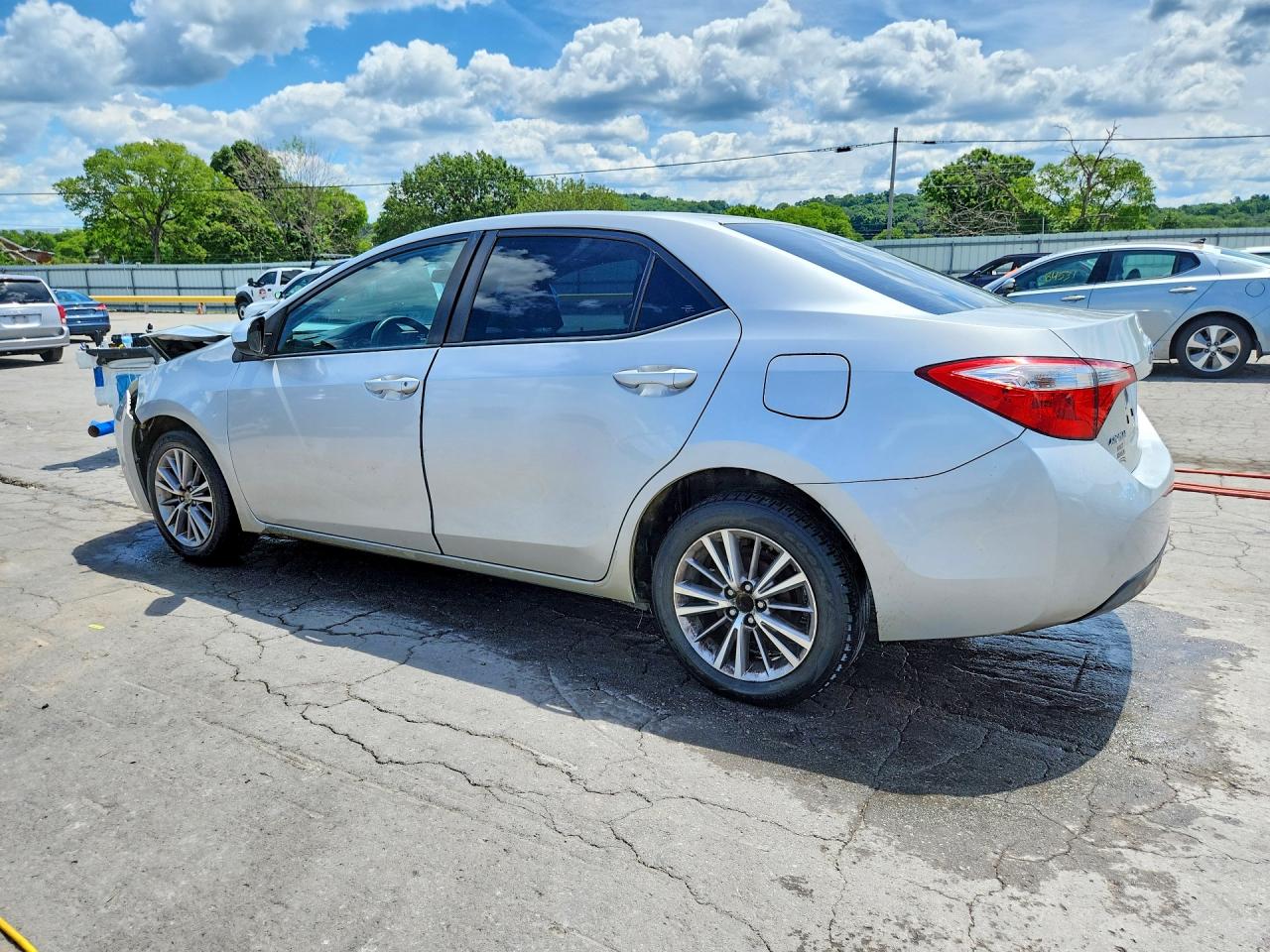 2014 Toyota Corolla Le Silver vin: 5YFBURHE4EP176001