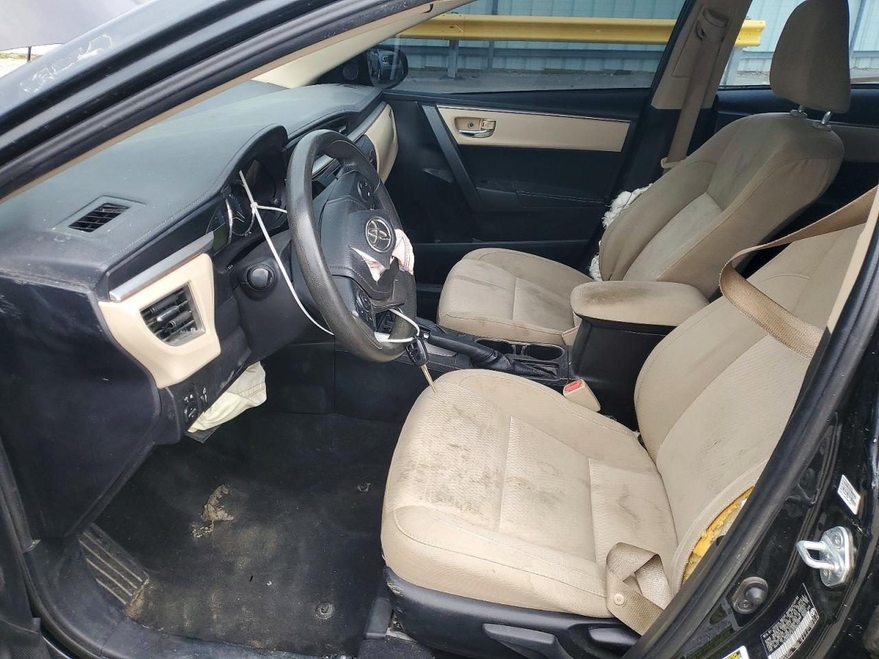 2015 Toyota Corolla Le Plus Black vin: 5YFBURHE4FP185217