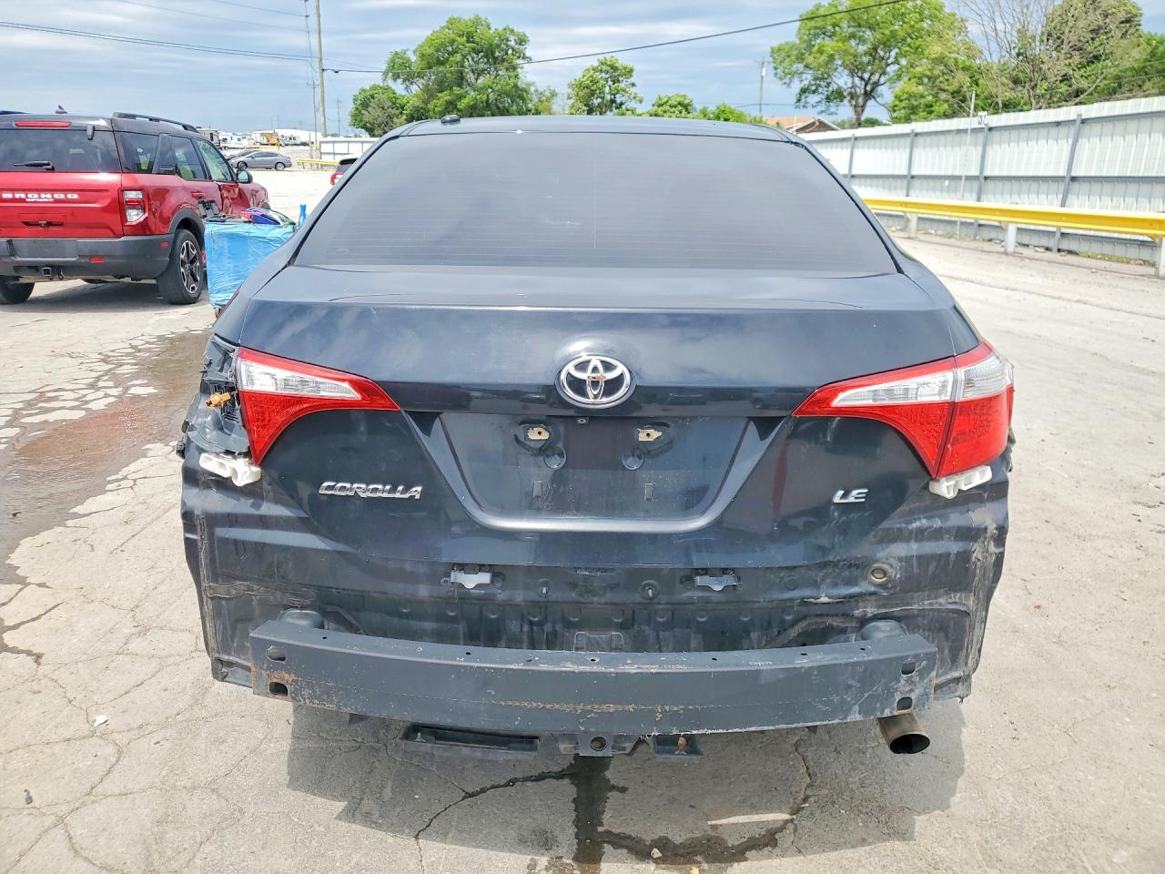 2015 Toyota Corolla Le Plus Black vin: 5YFBURHE4FP185217