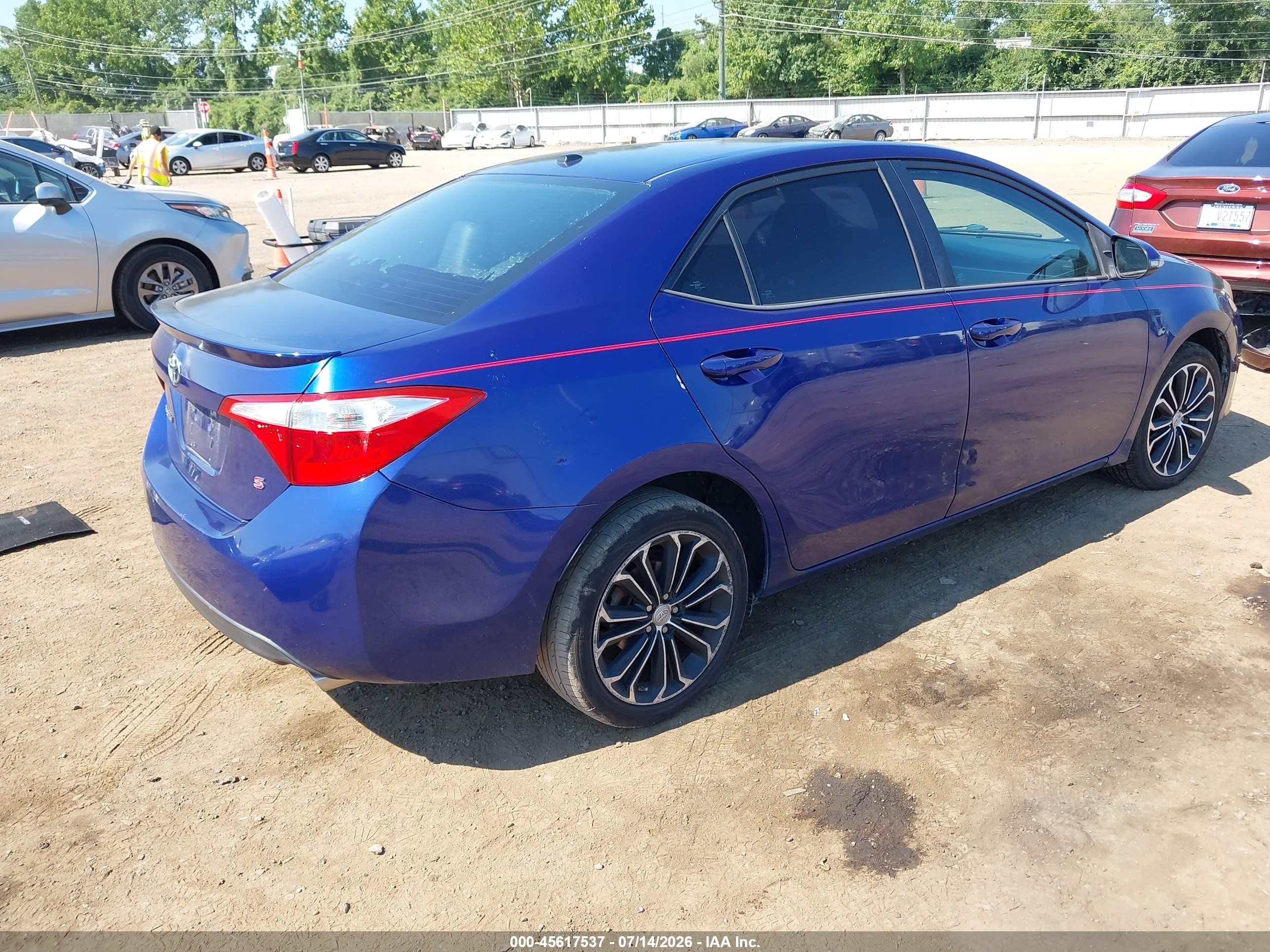 2015 Toyota Corolla S Plus Синий vin: 5YFBURHE4FP197366