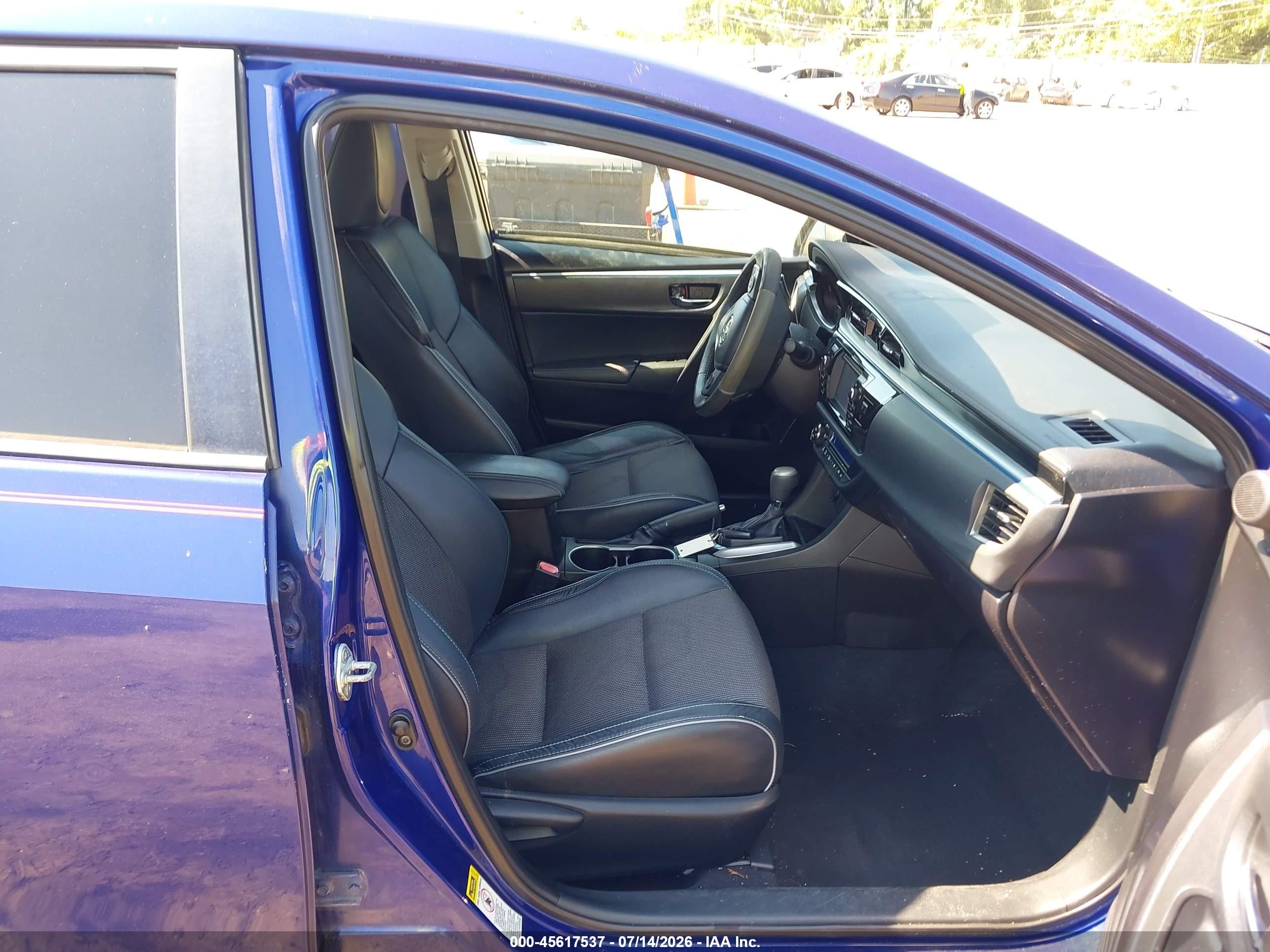 2015 Toyota Corolla S Plus Синий vin: 5YFBURHE4FP197366
