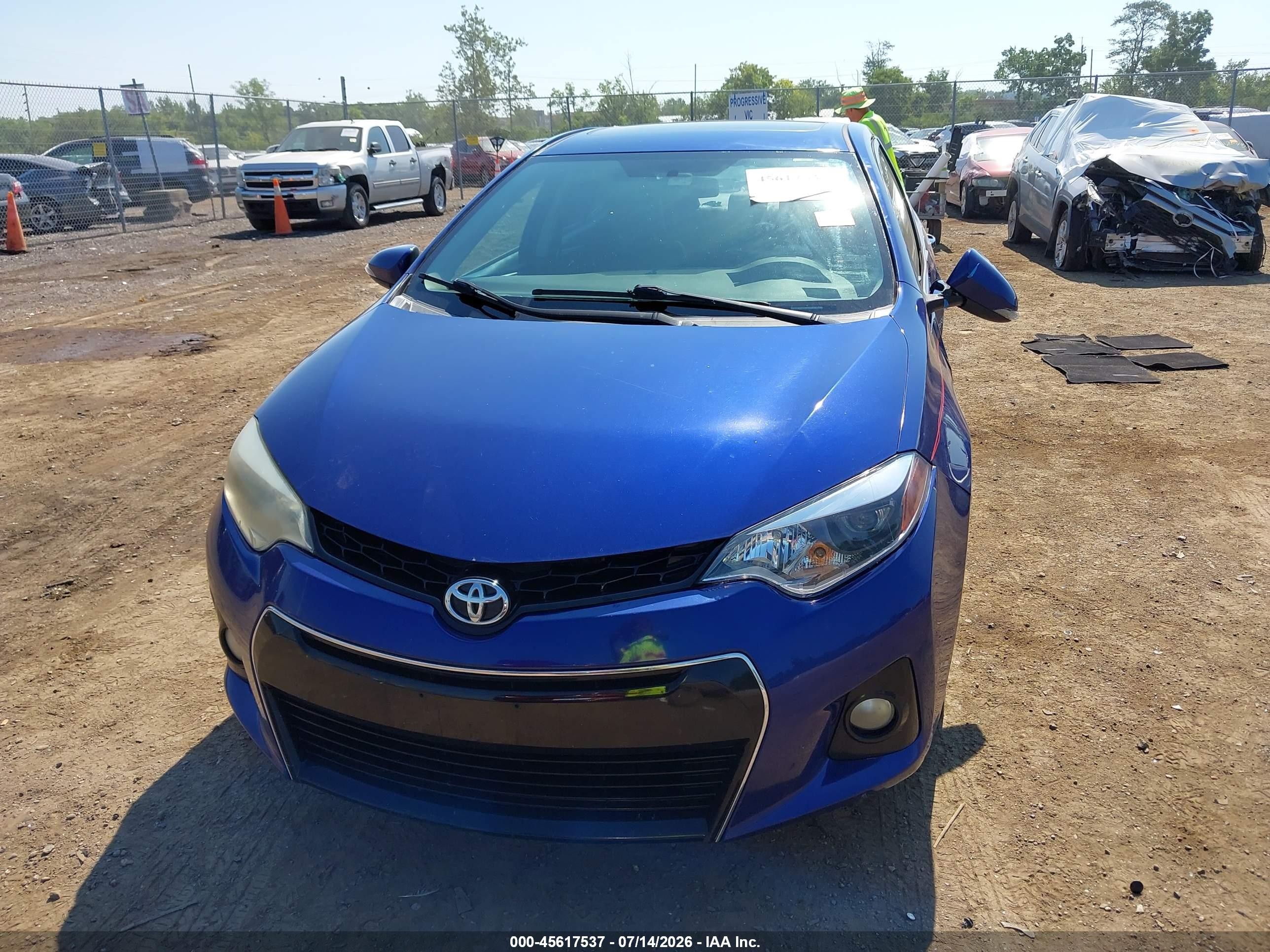 2015 Toyota Corolla S Plus Синий vin: 5YFBURHE4FP197366