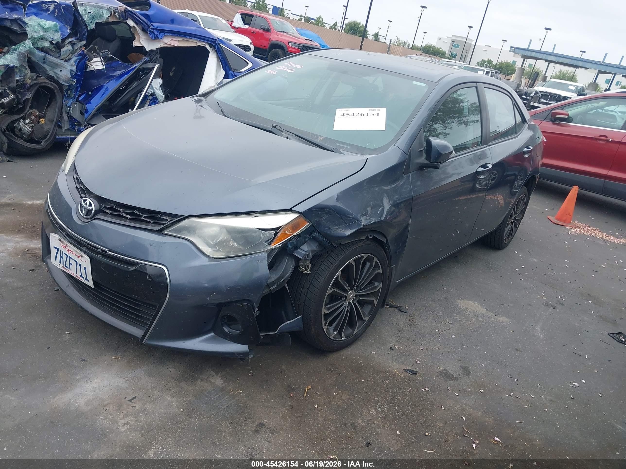 2015 Toyota Corolla S Plus Blue vin: 5YFBURHE4FP204106