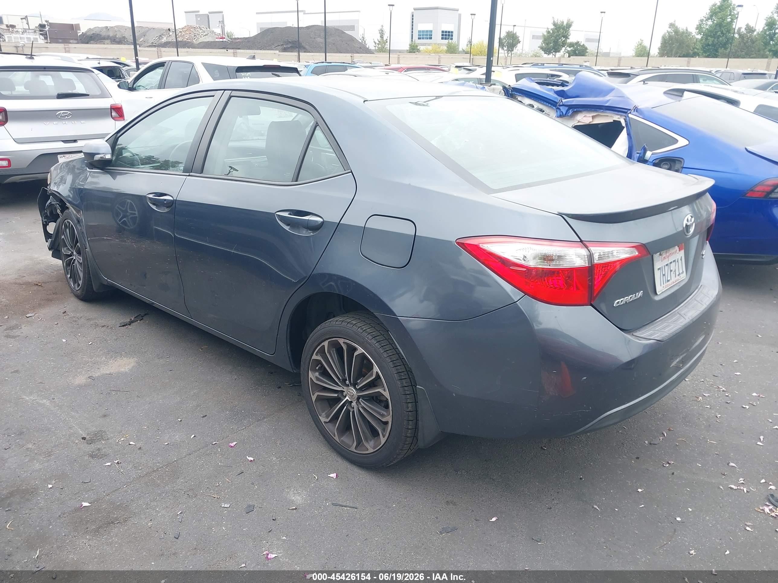 2015 Toyota Corolla S Plus Blue vin: 5YFBURHE4FP204106