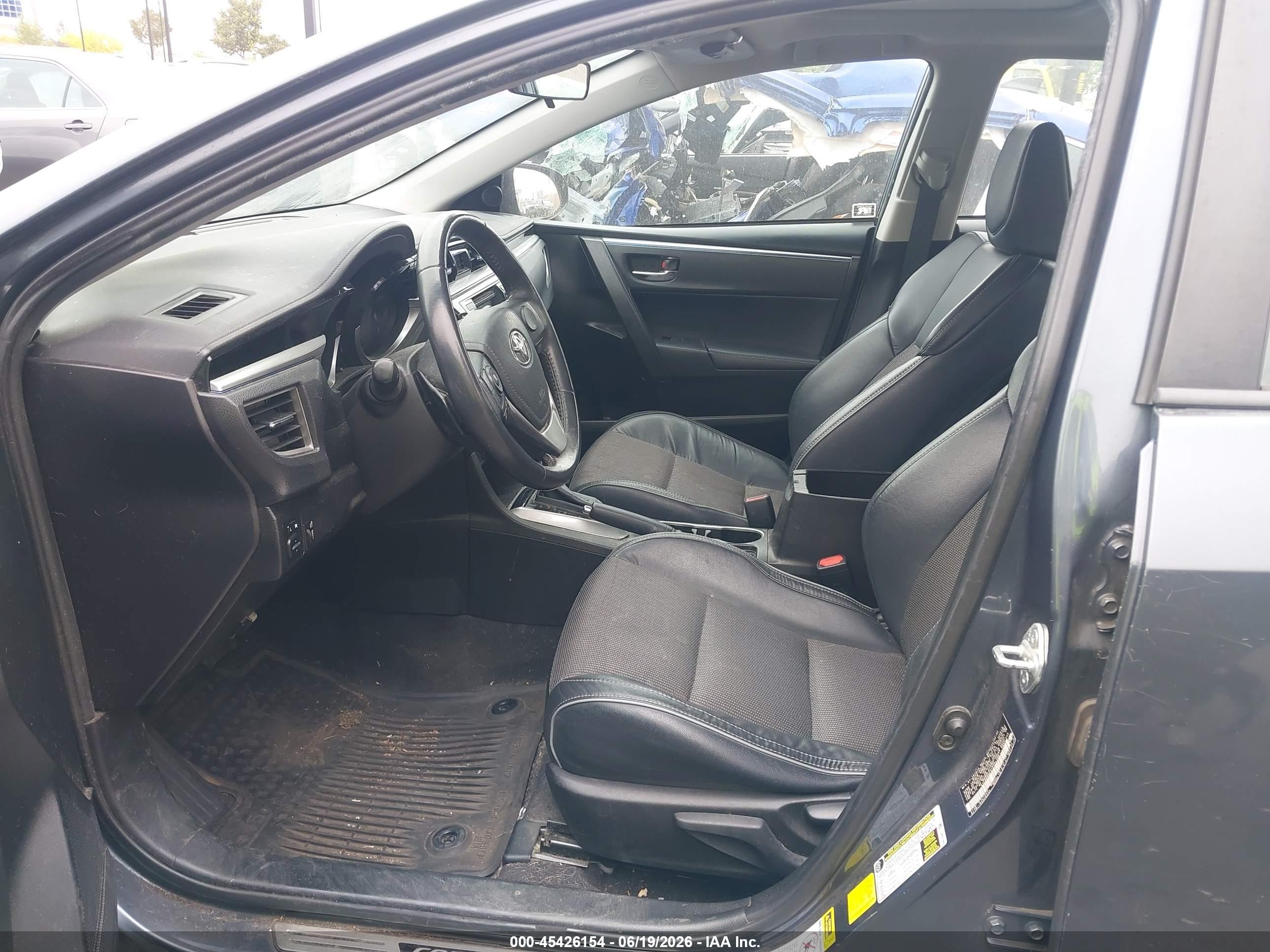 2015 Toyota Corolla S Plus Blue vin: 5YFBURHE4FP204106