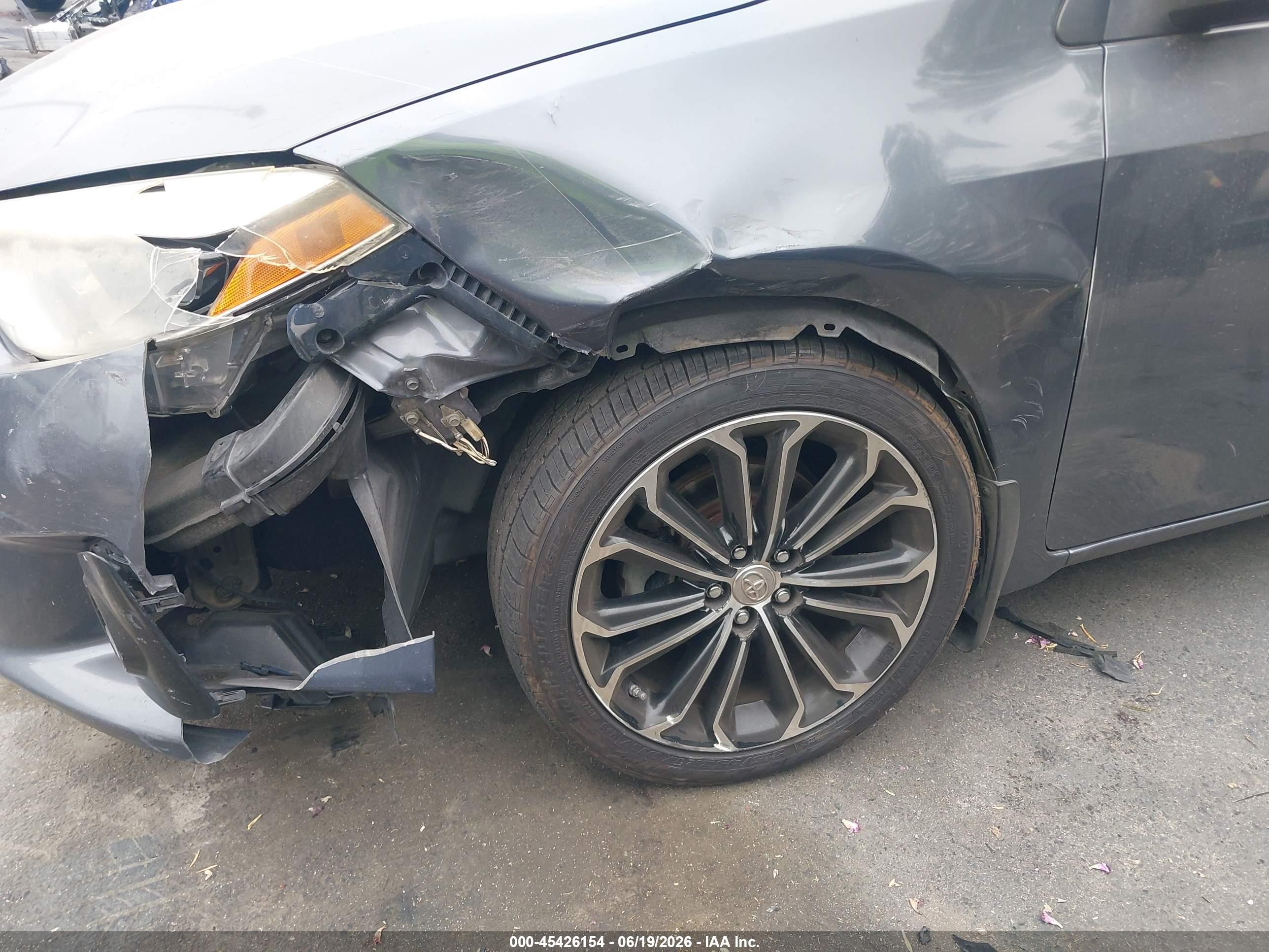 2015 Toyota Corolla S Plus Blue vin: 5YFBURHE4FP204106