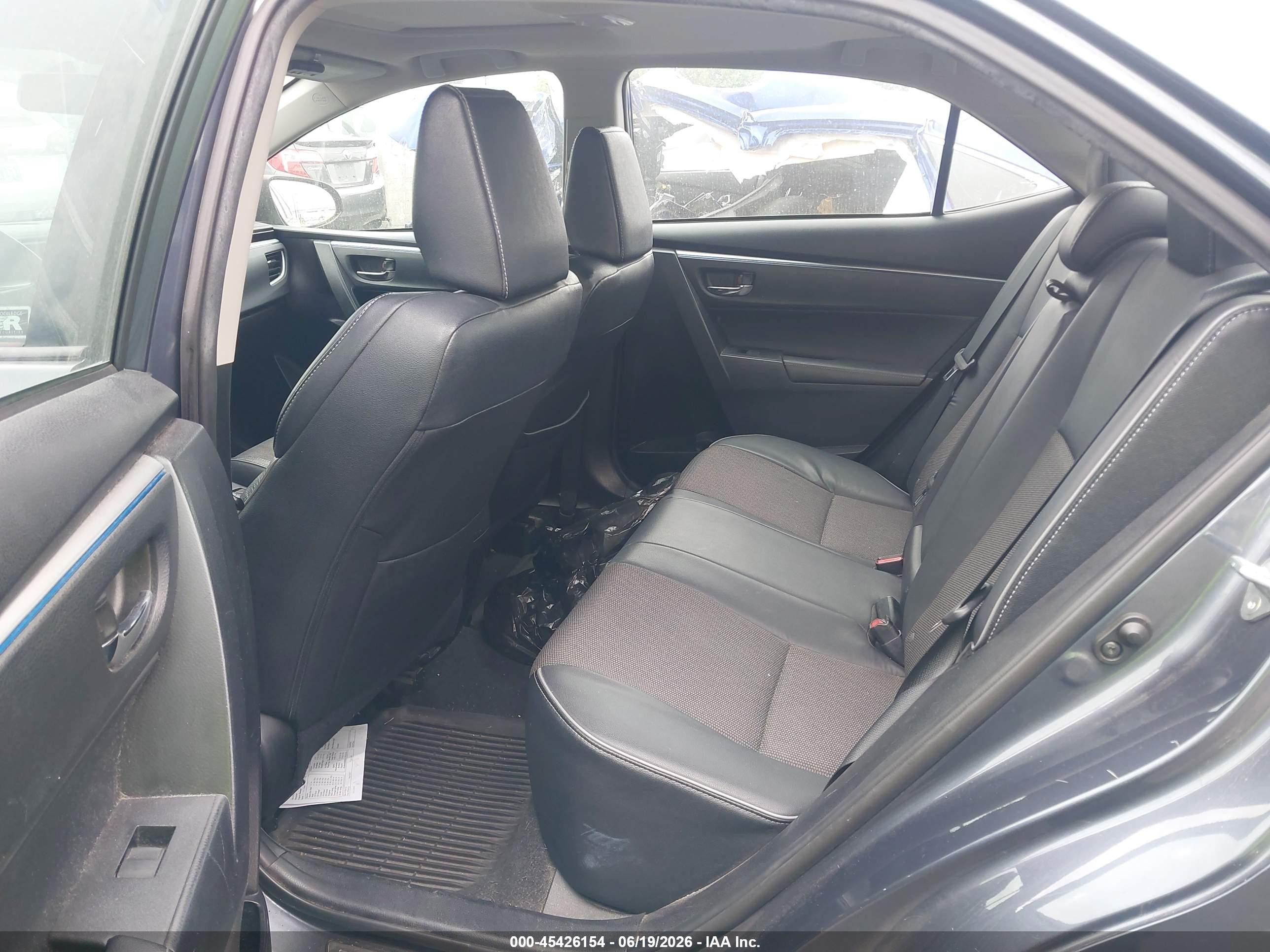 2015 Toyota Corolla S Plus Blue vin: 5YFBURHE4FP204106