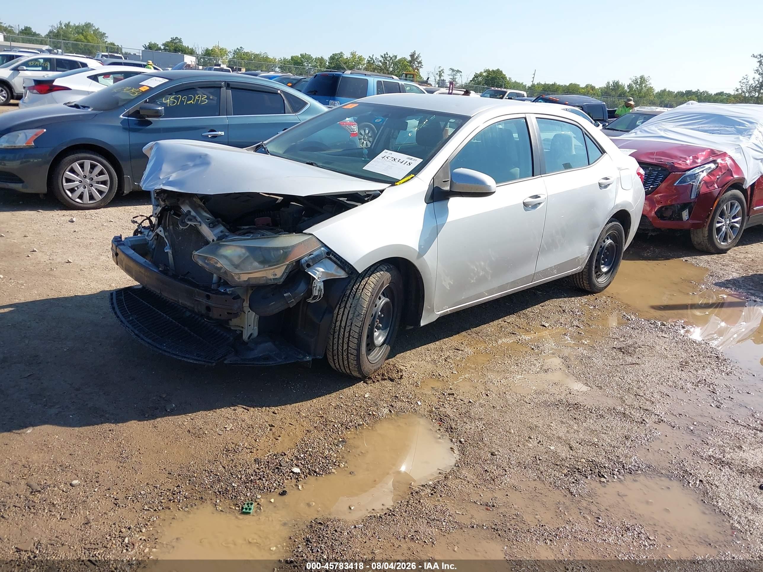 2015 Toyota Corolla Le Silver vin: 5YFBURHE4FP205319