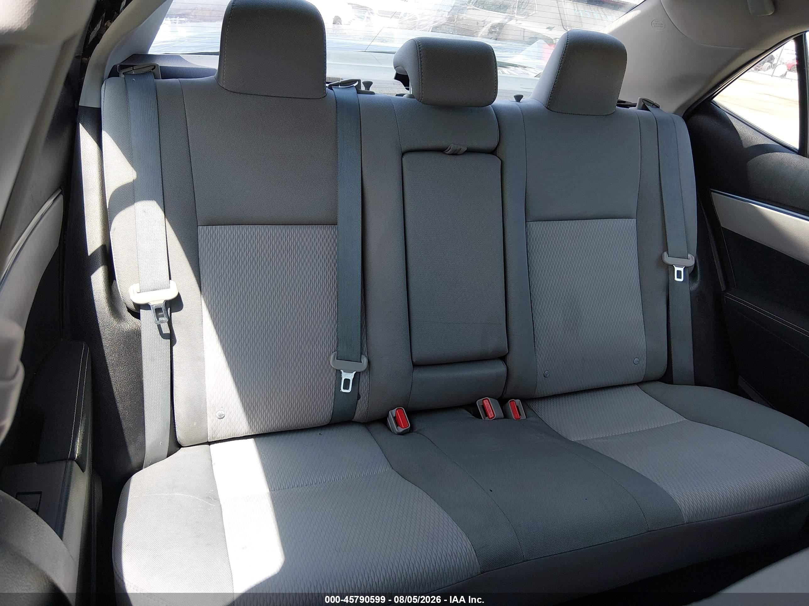 2015 Toyota Corolla Le Gray vin: 5YFBURHE4FP229295