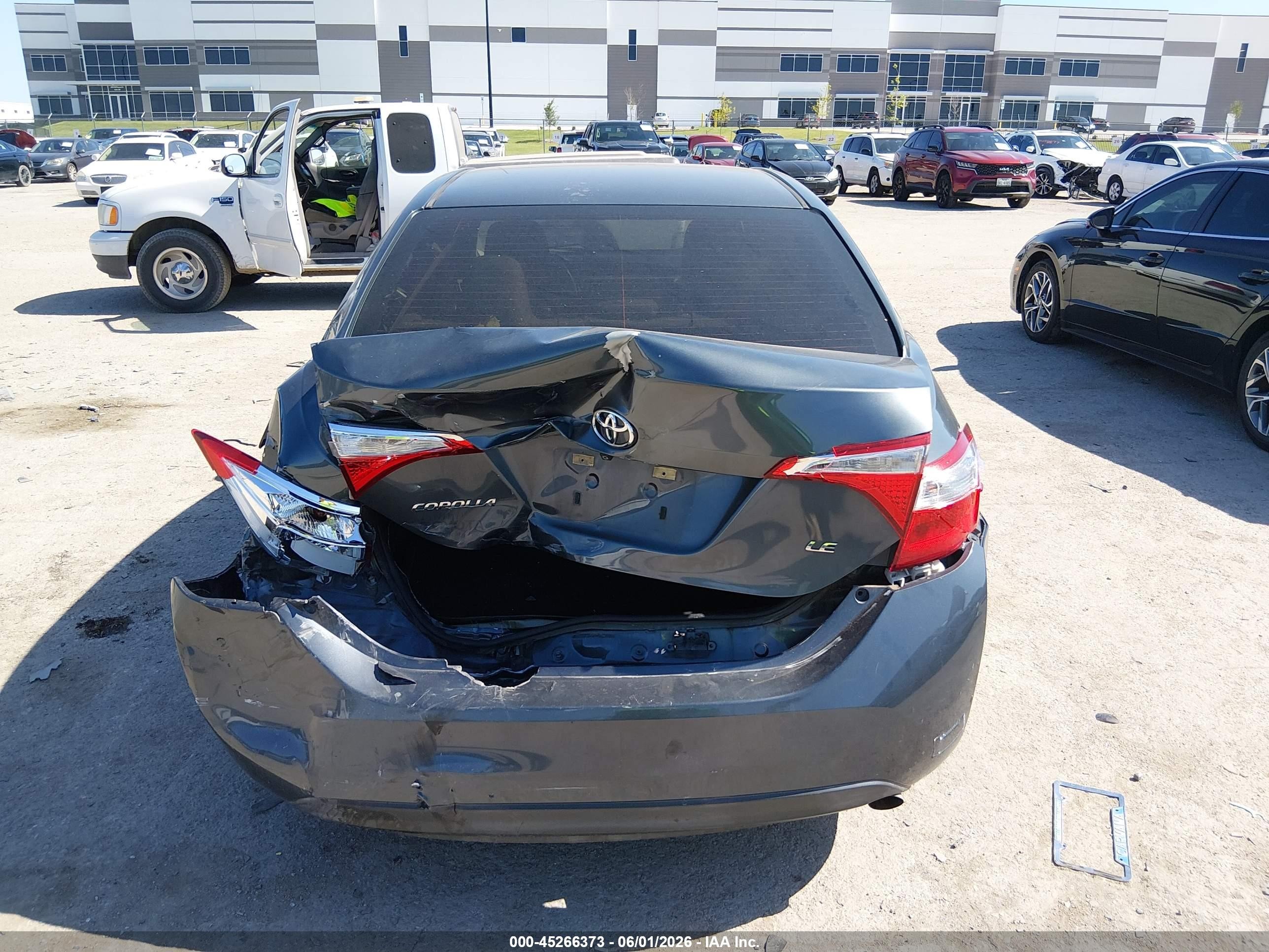 2015 Toyota Corolla Le Blue vin: 5YFBURHE4FP240992