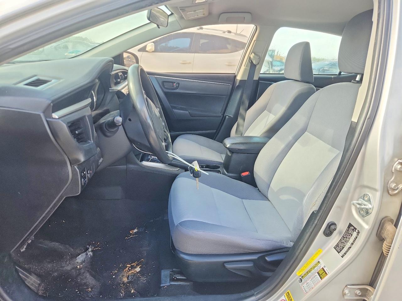 2015 Toyota Corolla L Silver vin: 5YFBURHE4FP249059
