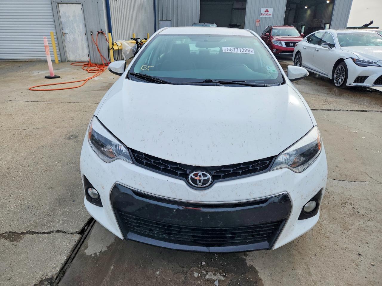 2015 Toyota Corolla S Plus White vin: 5YFBURHE4FP250227