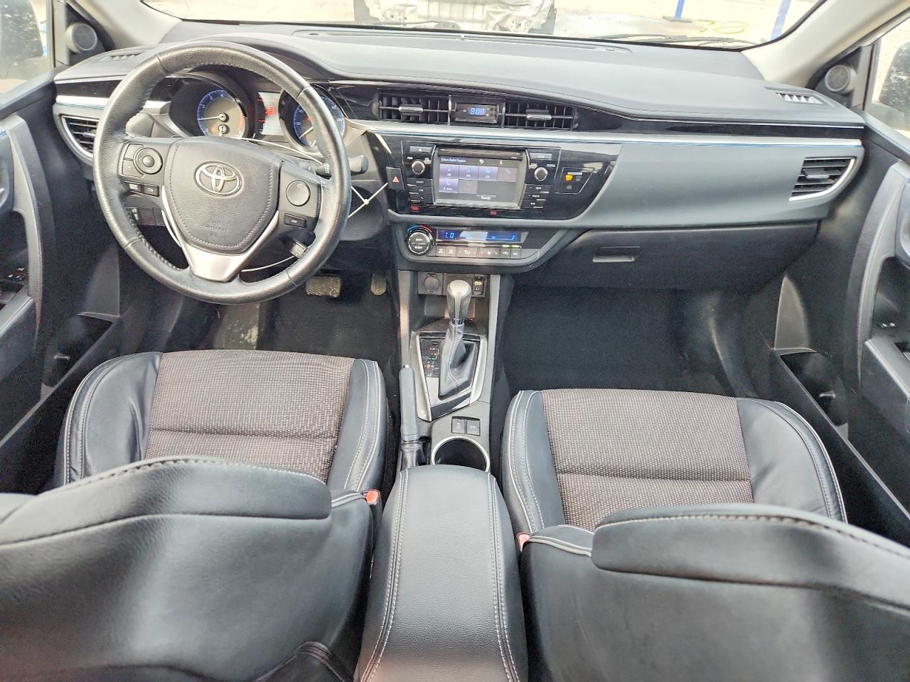 2015 Toyota Corolla S Plus White vin: 5YFBURHE4FP250227