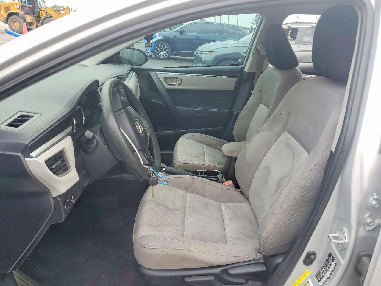 2015 Toyota Corolla Le Plus Silver vin: 5YFBURHE4FP250714