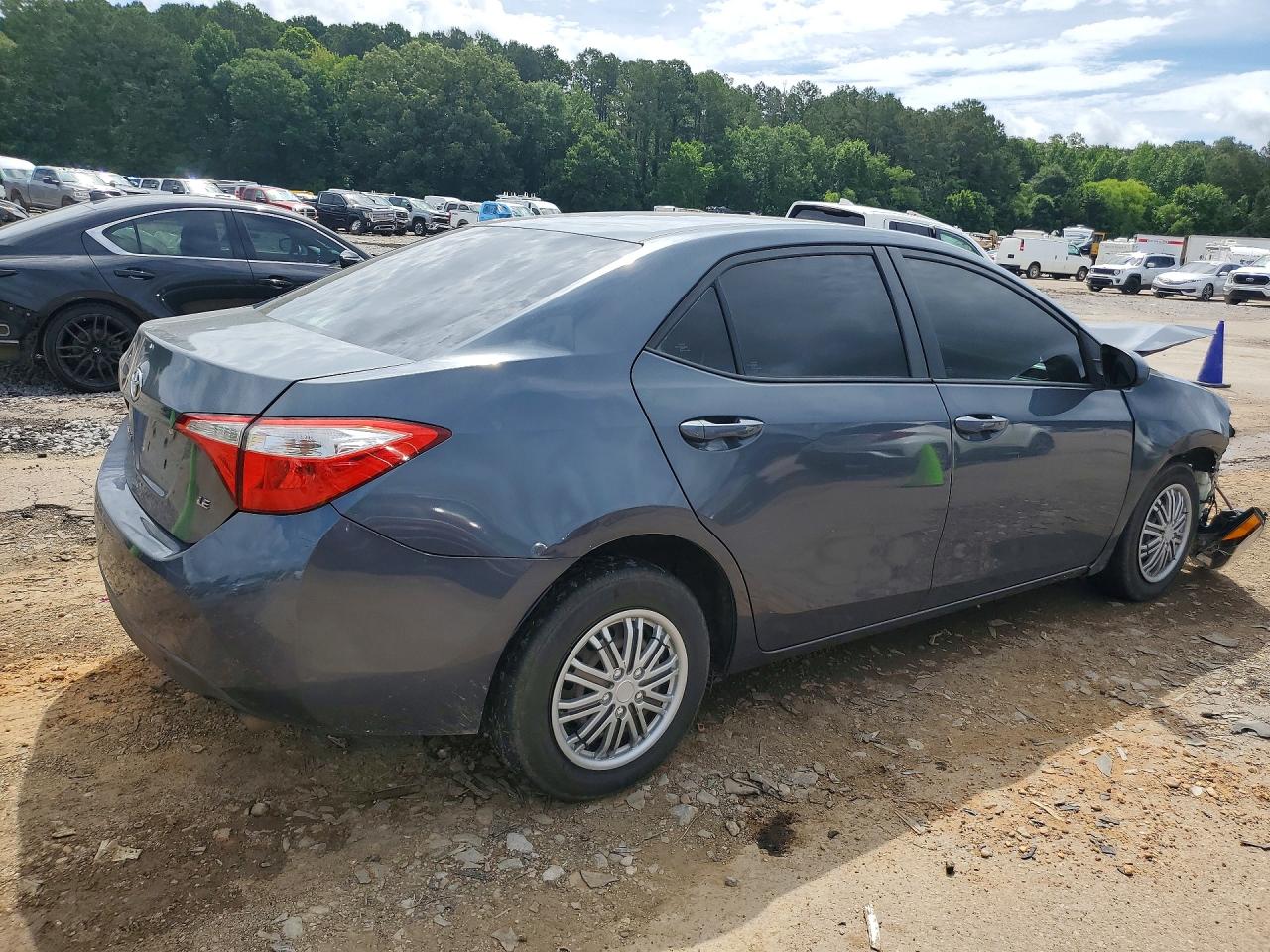 2015 Toyota Corolla Le Plus Blue vin: 5YFBURHE4FP259784
