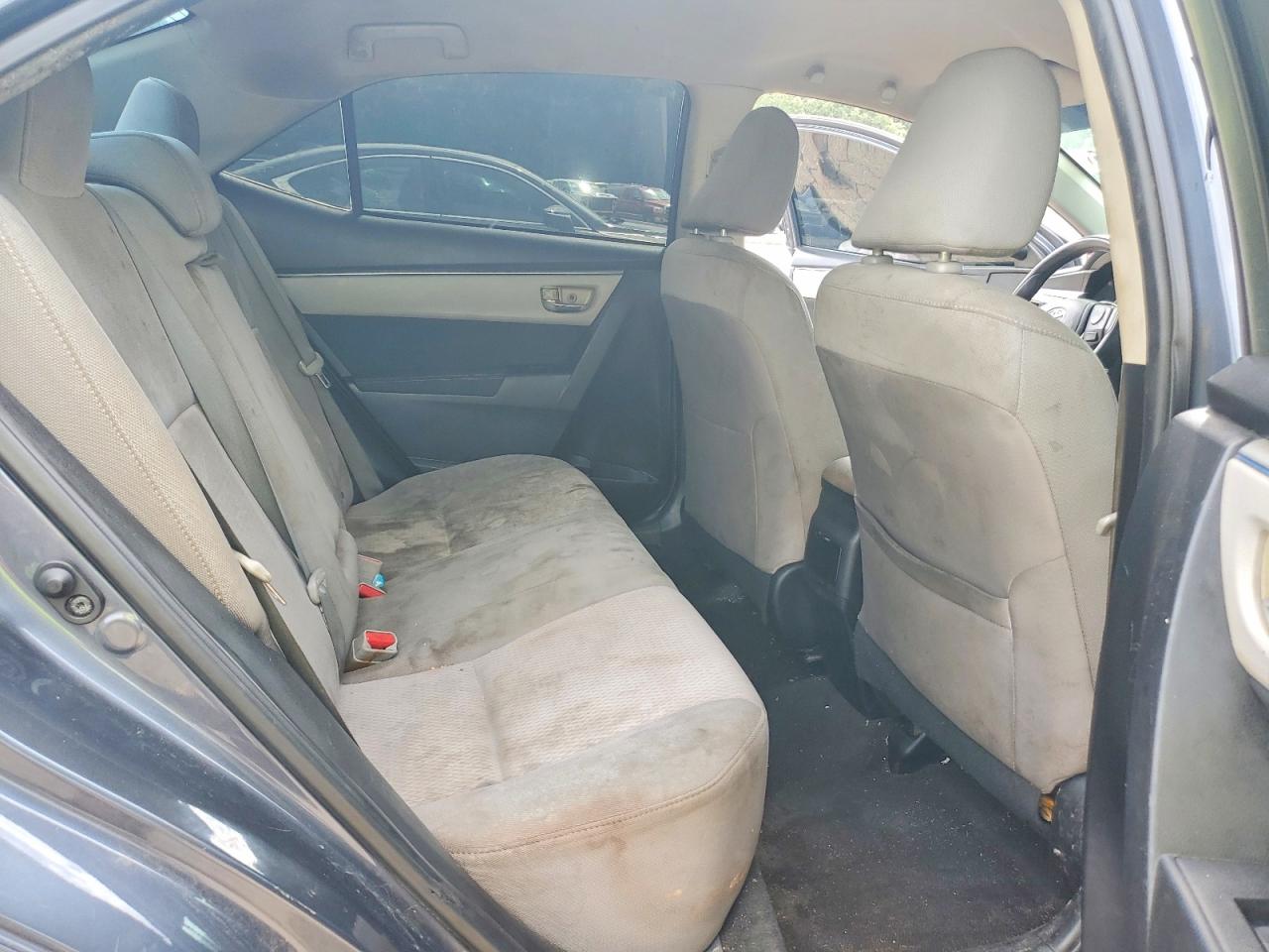 2015 Toyota Corolla Le Plus Blue vin: 5YFBURHE4FP259784