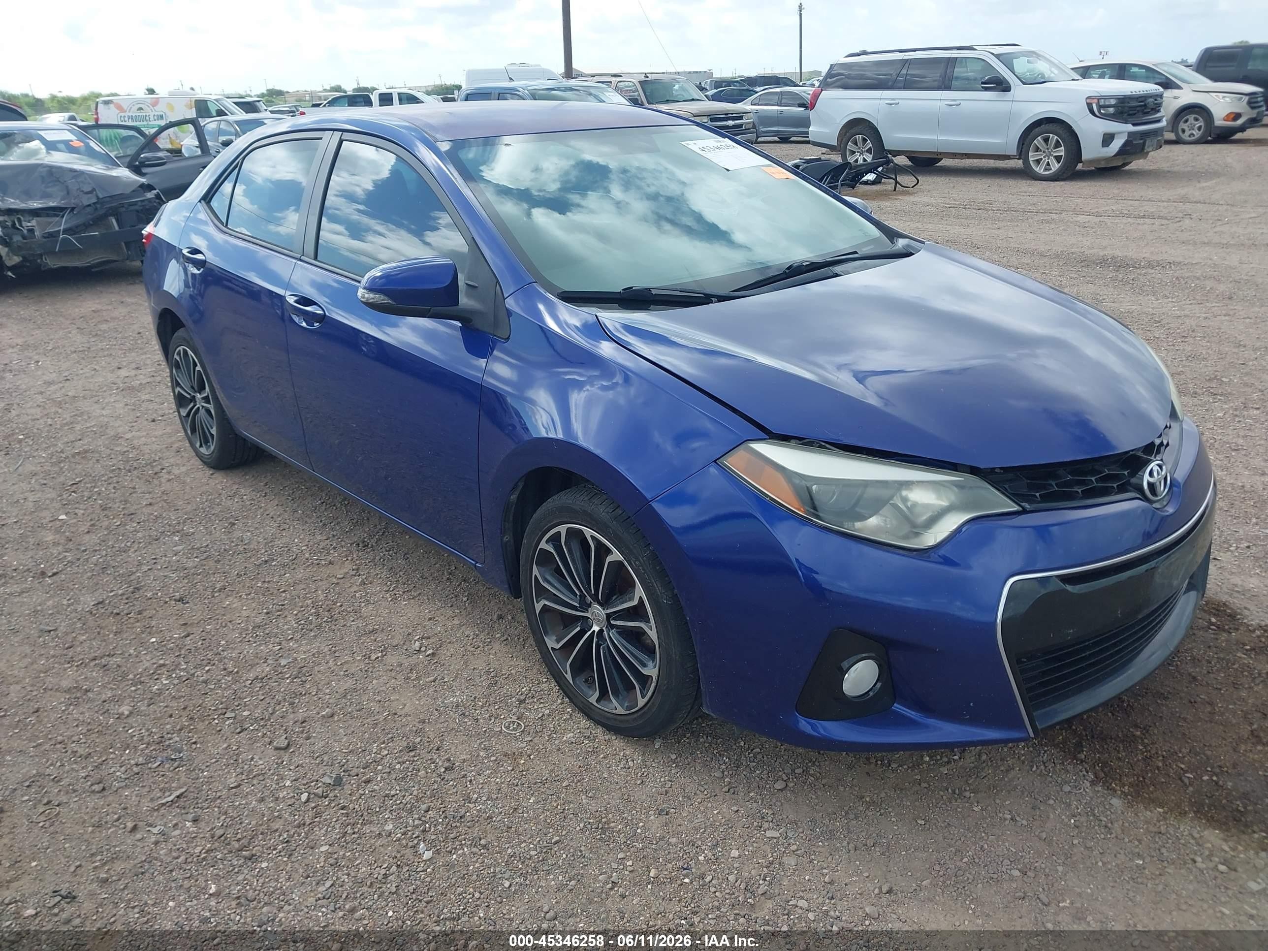 2015 Toyota Corolla S Plus Blue vin: 5YFBURHE4FP261910