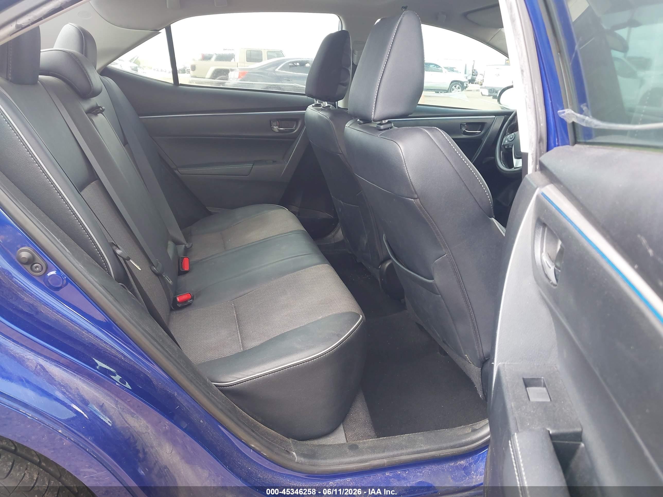 2015 Toyota Corolla S Plus Blue vin: 5YFBURHE4FP261910