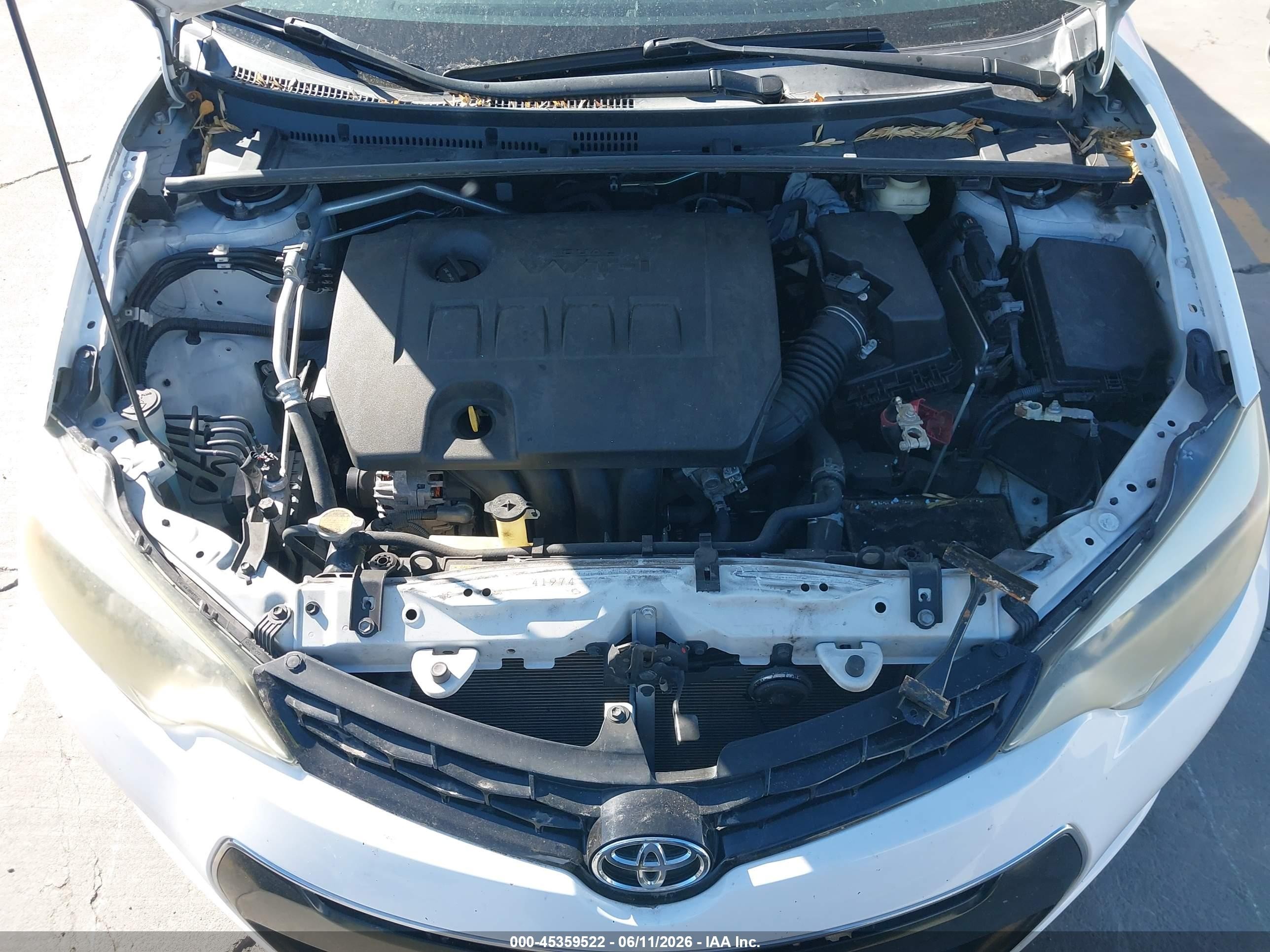 2015 Toyota Corolla S Plus White vin: 5YFBURHE4FP267500