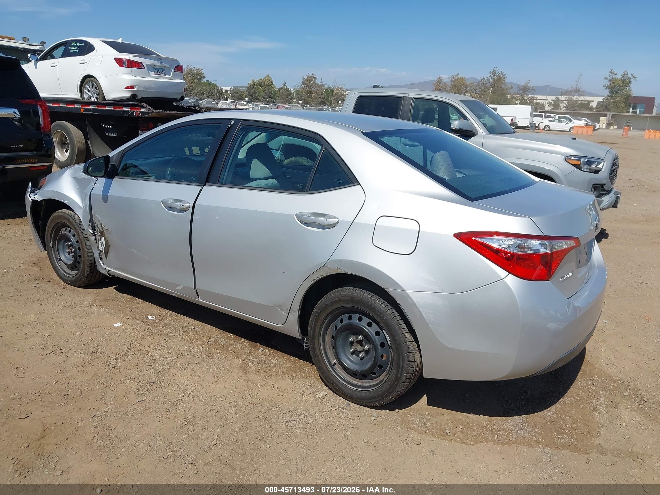 2015 Toyota Corolla Le Серебряный vin: 5YFBURHE4FP275497