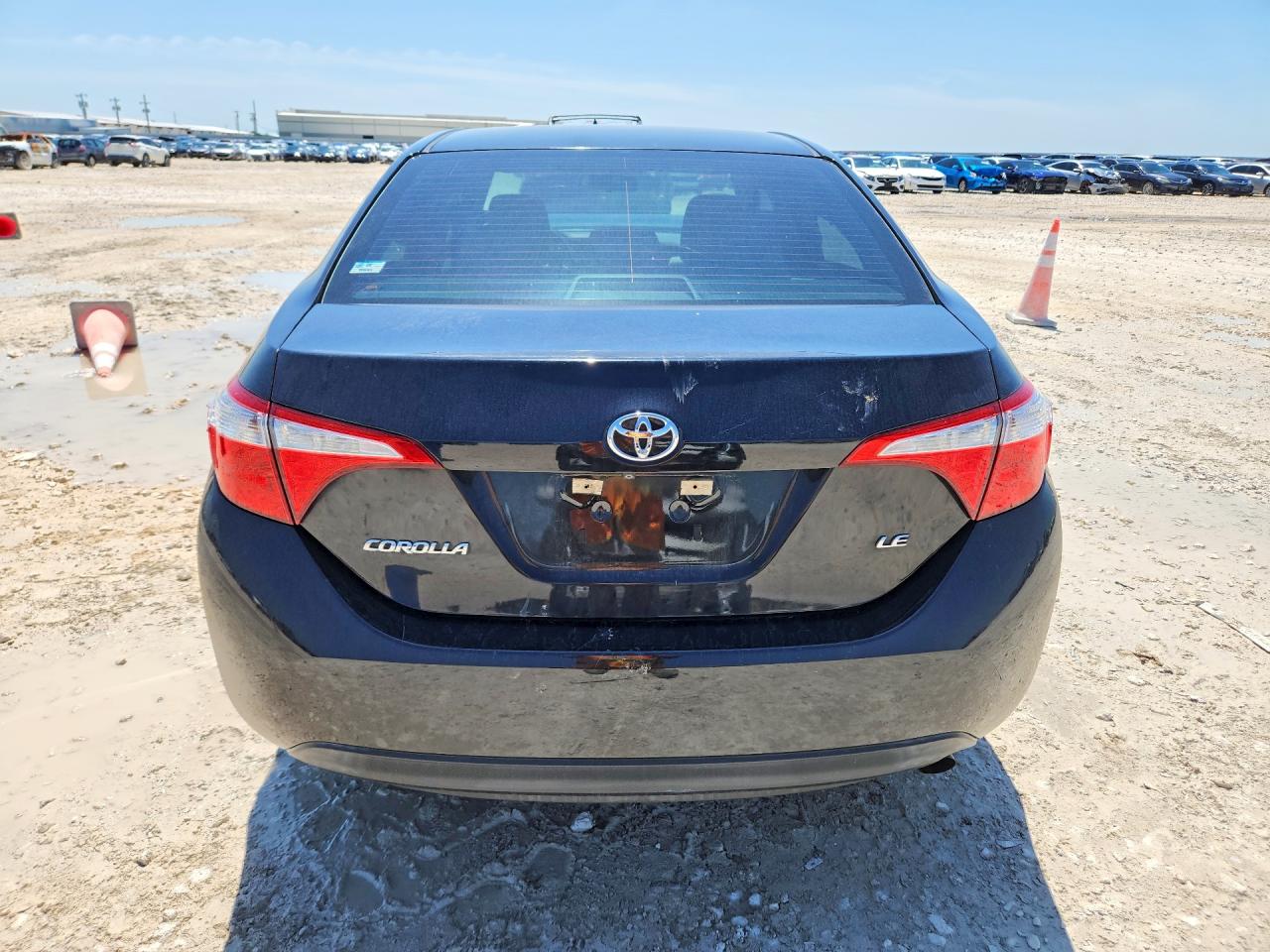 2015 Toyota Corolla Le Black vin: 5YFBURHE4FP278643