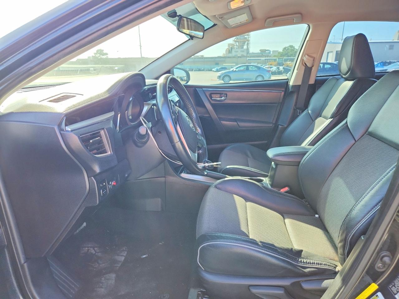 2015 Toyota Corolla S Plus Black vin: 5YFBURHE4FP281414
