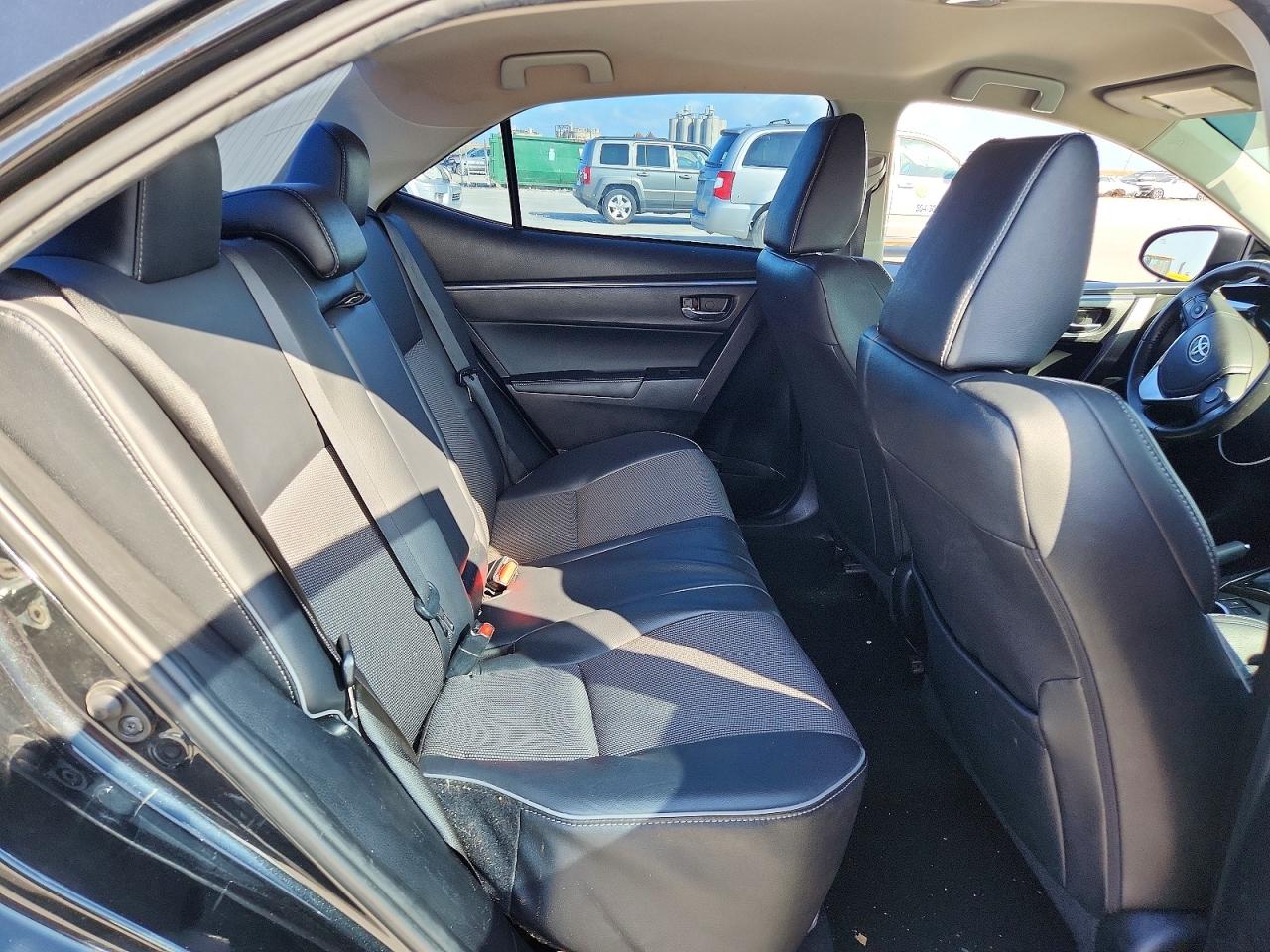 2015 Toyota Corolla S Plus Black vin: 5YFBURHE4FP281414