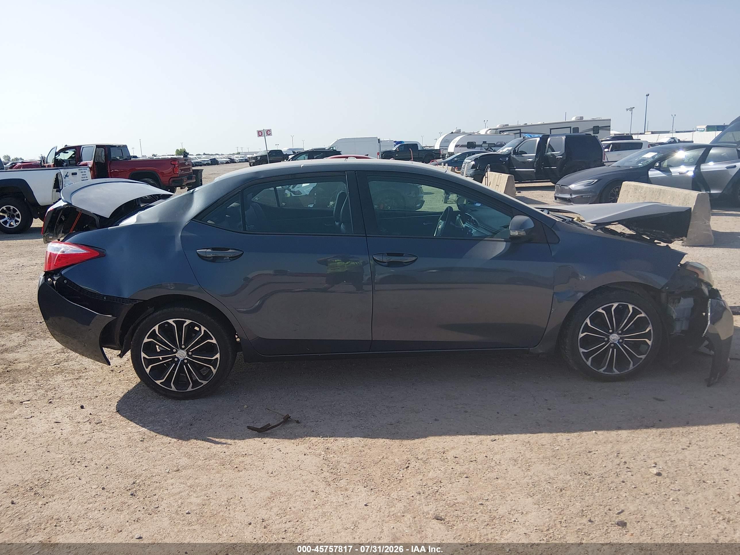 2015 Toyota Corolla S Plus Blue vin: 5YFBURHE4FP286841