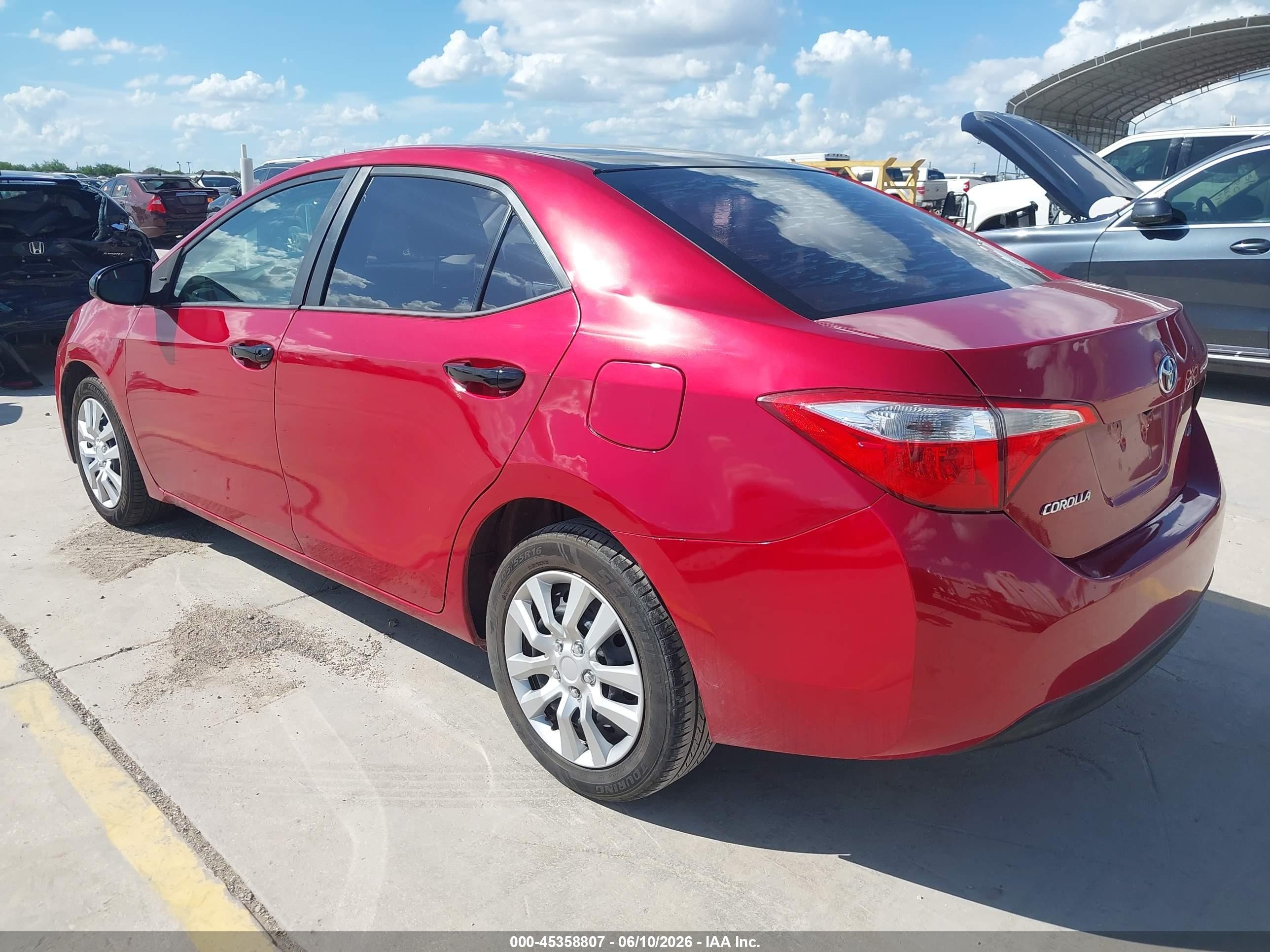 2015 Toyota Corolla Le Red vin: 5YFBURHE4FP295619