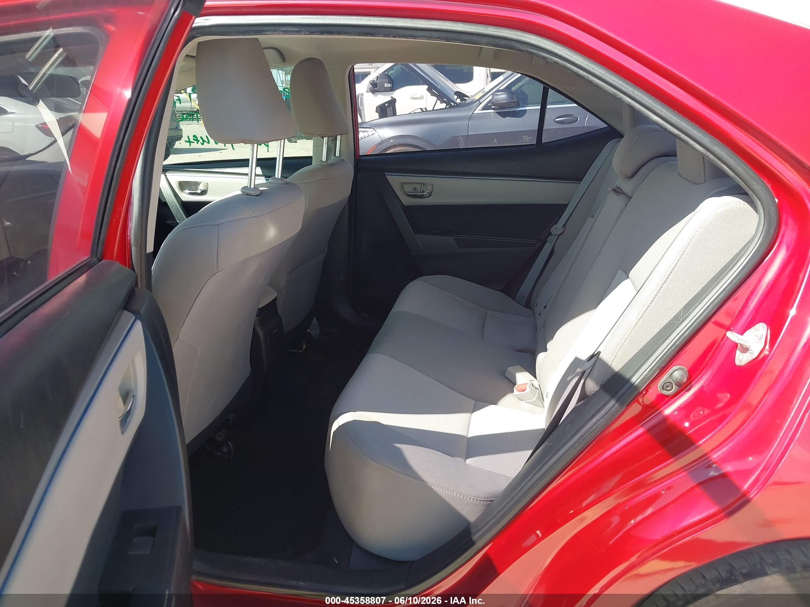 2015 Toyota Corolla Le Red vin: 5YFBURHE4FP295619