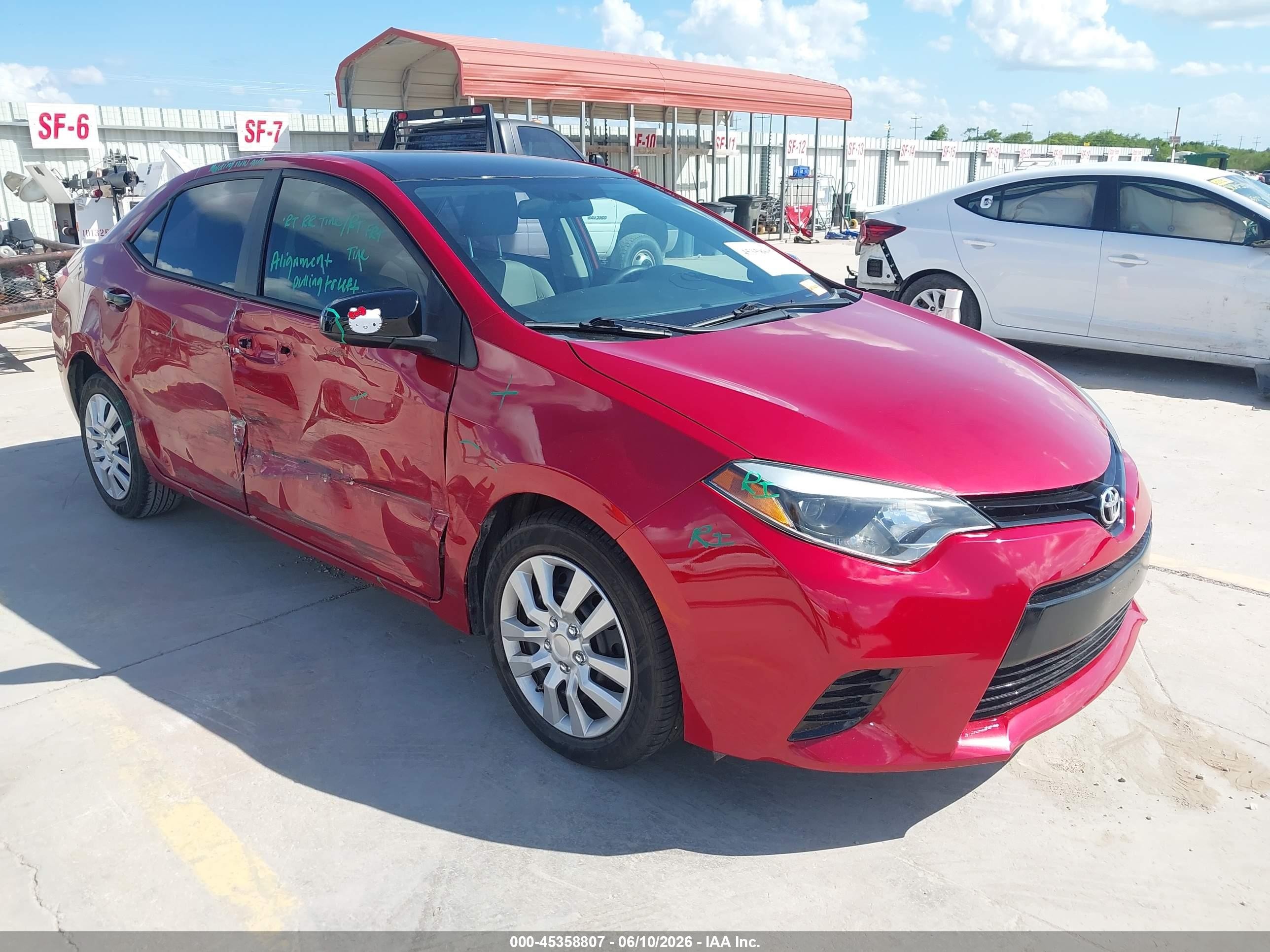 2015 Toyota Corolla Le Red vin: 5YFBURHE4FP295619