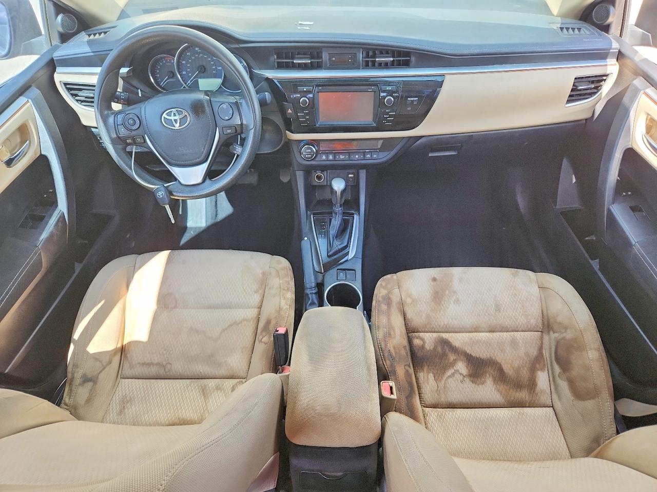 2015 Toyota Corolla Le Brown vin: 5YFBURHE4FP298519