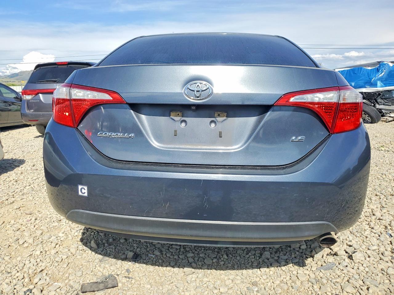 2015 Toyota Corolla Le Teal vin: 5YFBURHE4FP301600