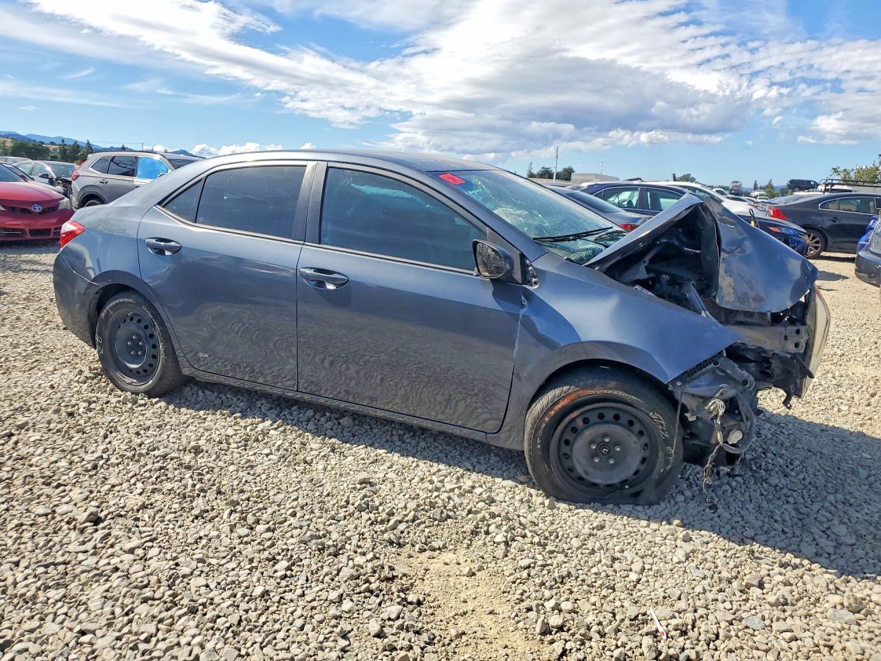 2015 Toyota Corolla Le Teal vin: 5YFBURHE4FP301600