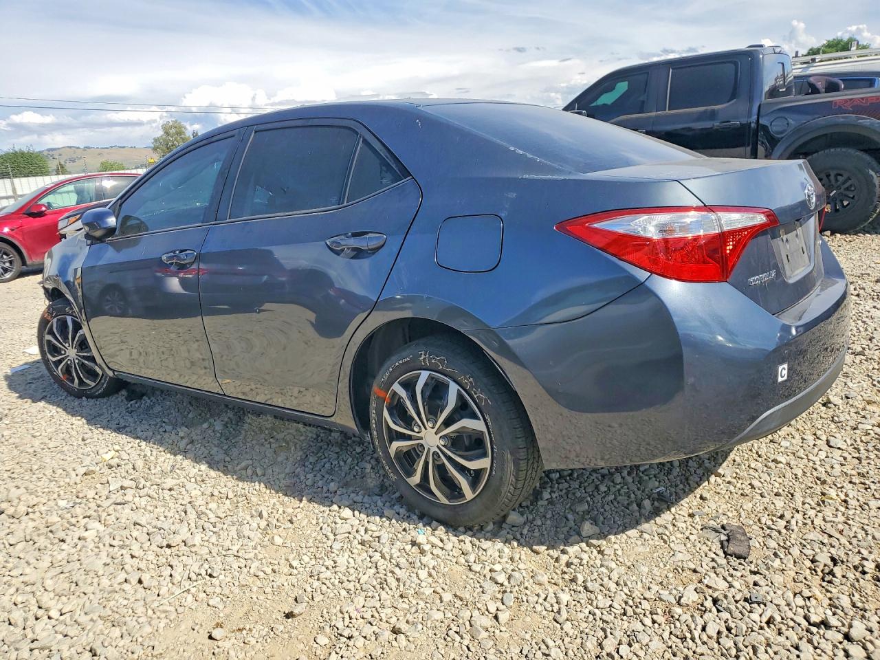2015 Toyota Corolla Le Teal vin: 5YFBURHE4FP301600