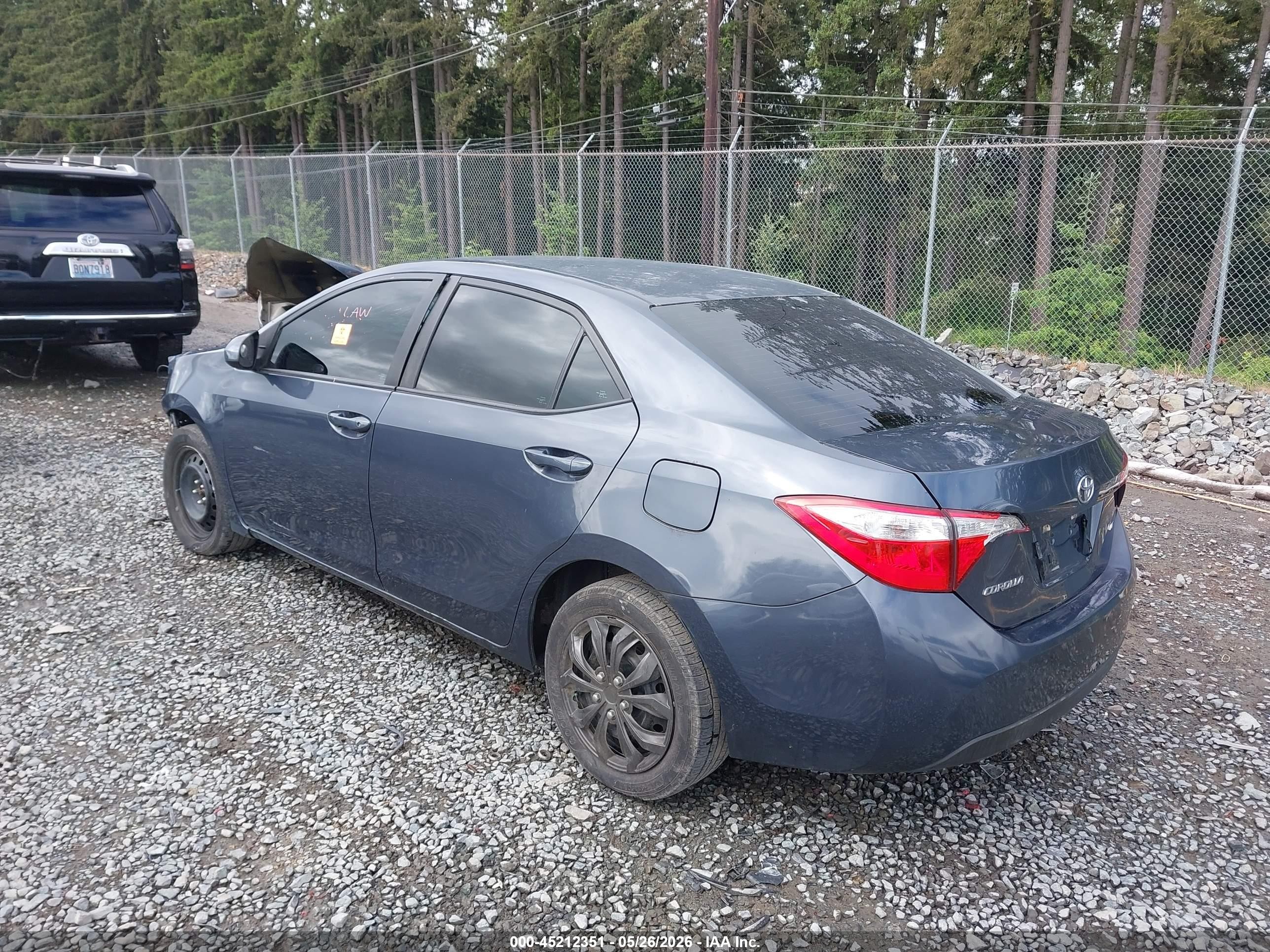 2015 Toyota Corolla Le Gray vin: 5YFBURHE4FP304884