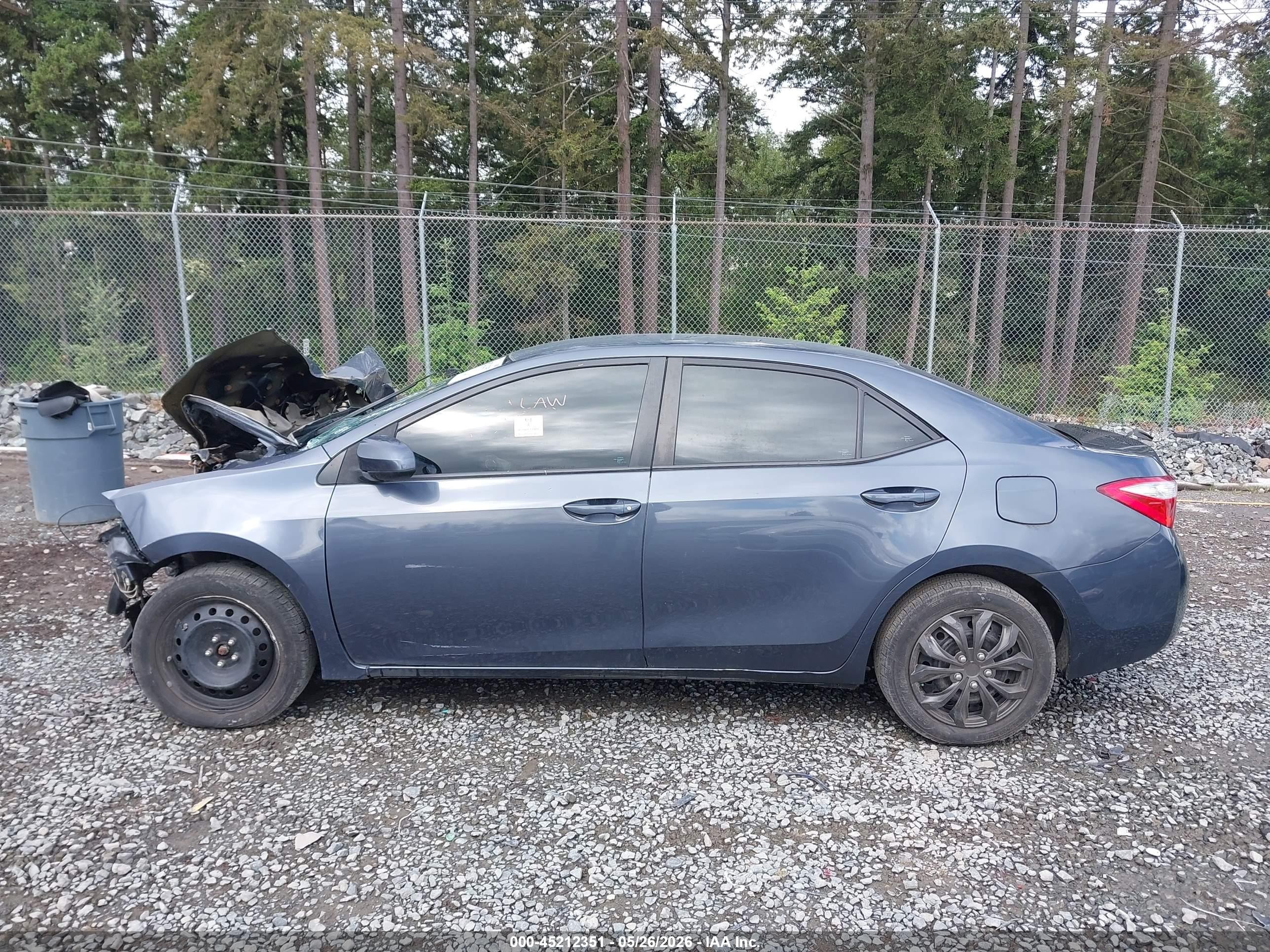 2015 Toyota Corolla Le Gray vin: 5YFBURHE4FP304884