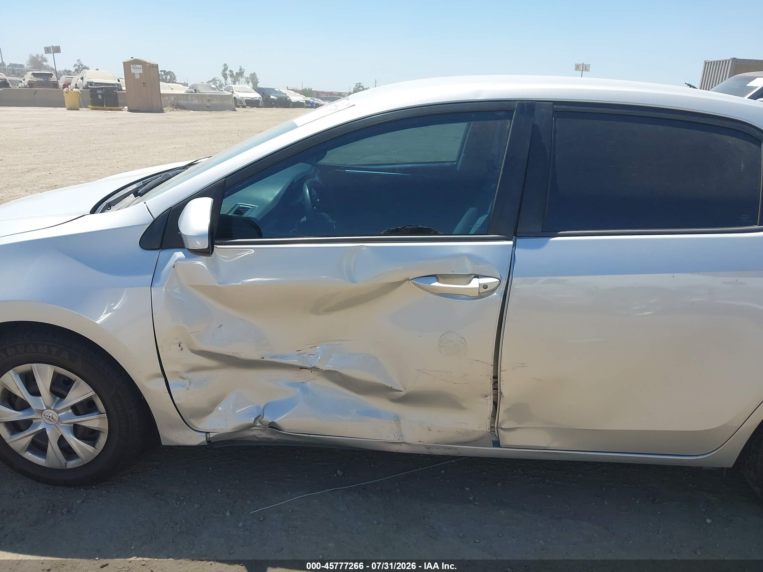 2015 Toyota Corolla L White vin: 5YFBURHE4FP326058