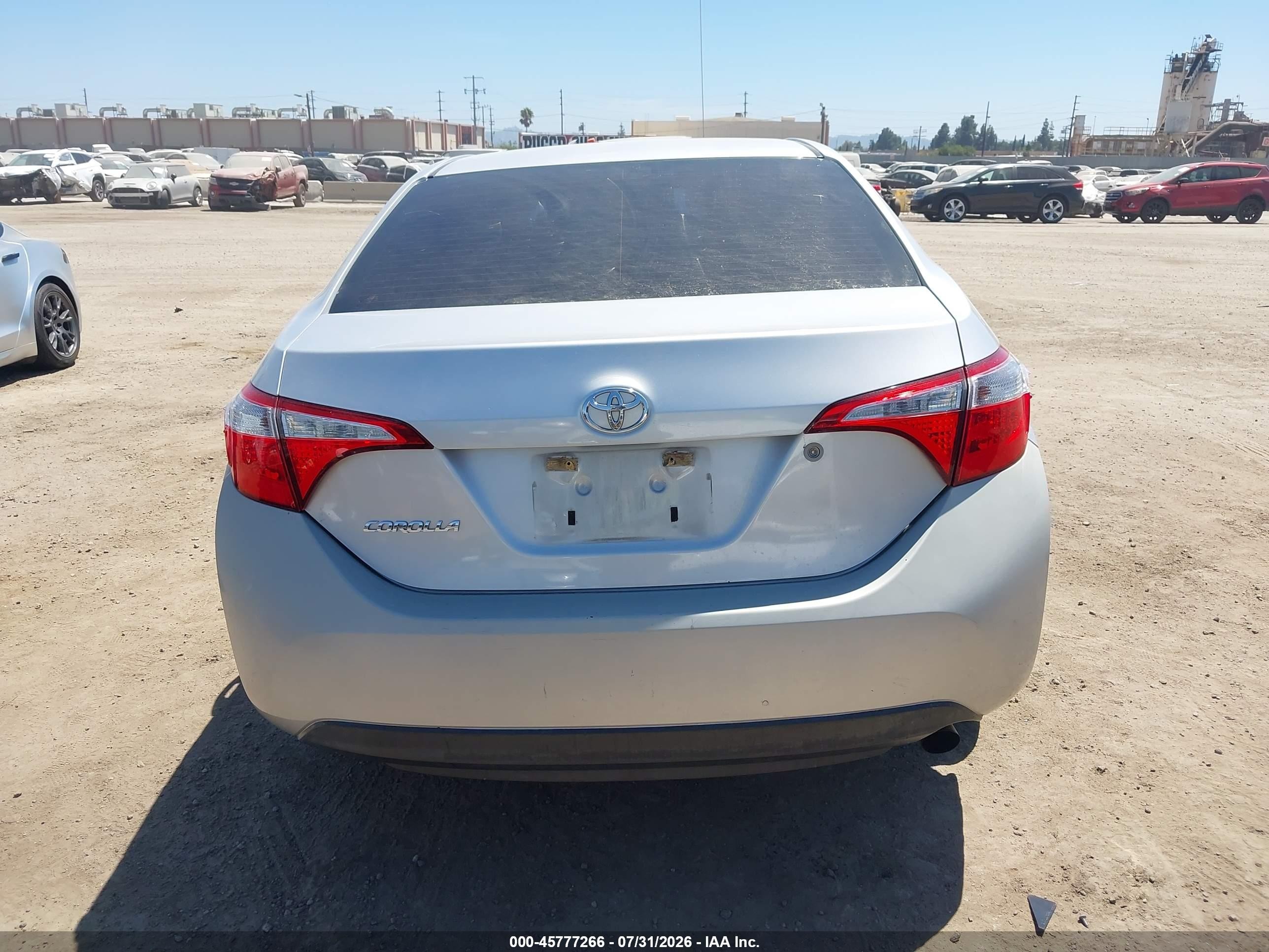 2015 Toyota Corolla L White vin: 5YFBURHE4FP326058