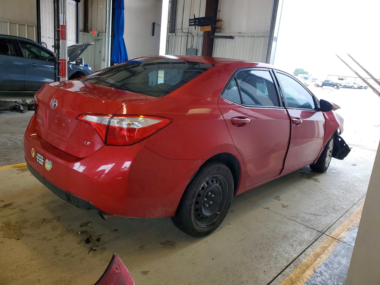 2015 Toyota Corolla Le Красный vin: 5YFBURHE4FP329767